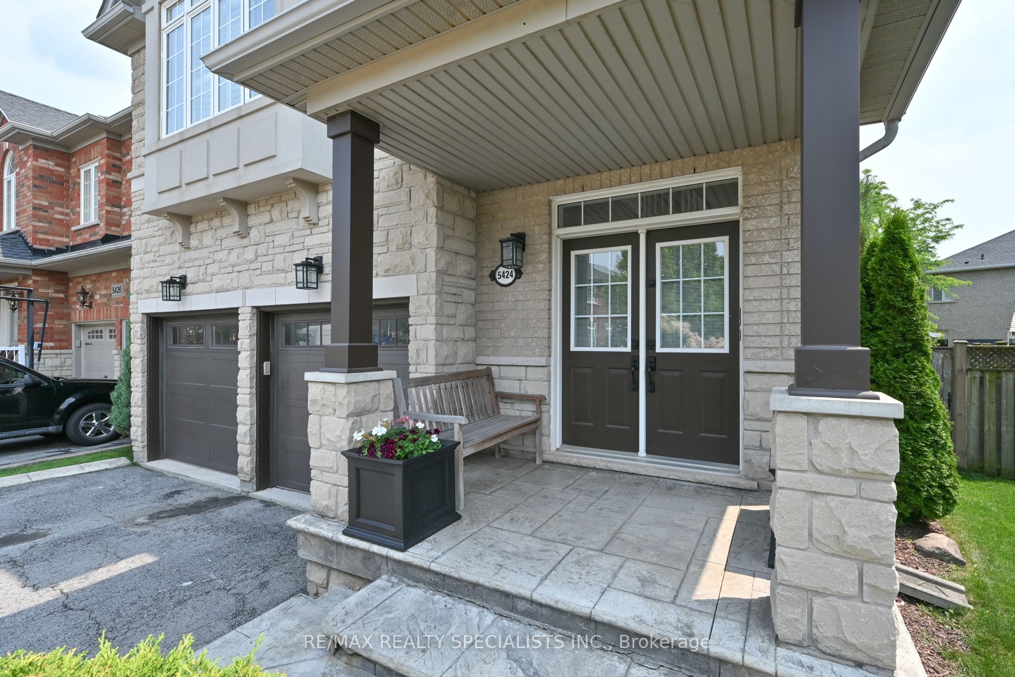 5424 Greer Drive, Burlington, ON L7L 7M7 photo 2