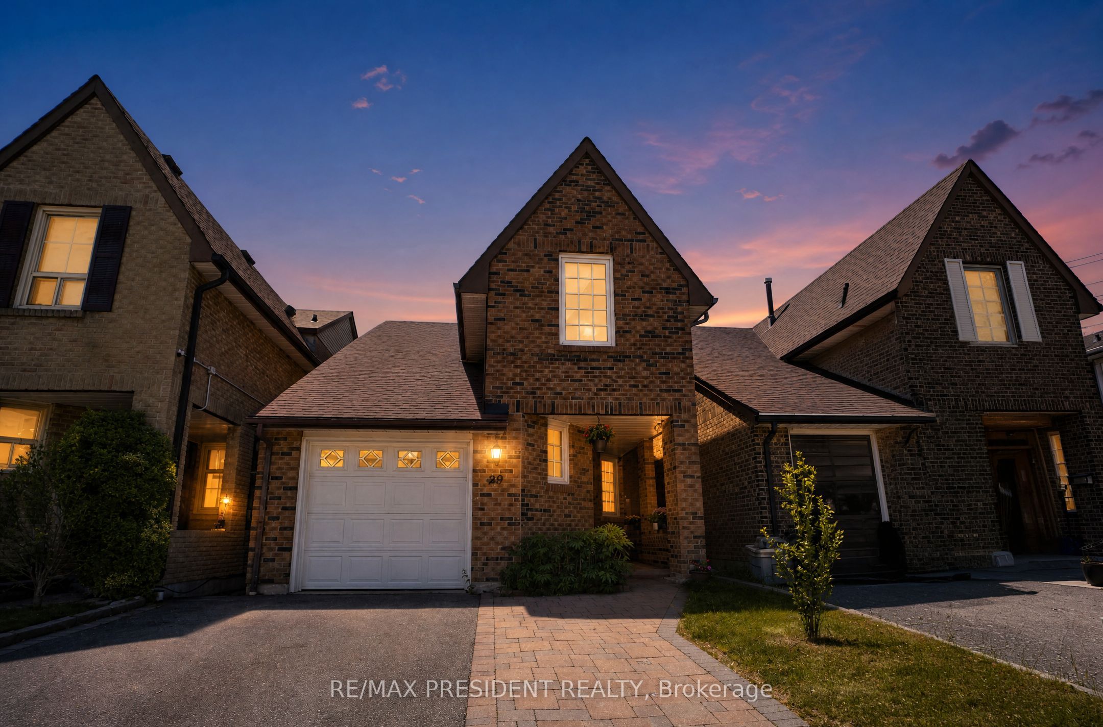 29 Norbrook Crescent, Toronto, ON M9V 4P7 photo 2