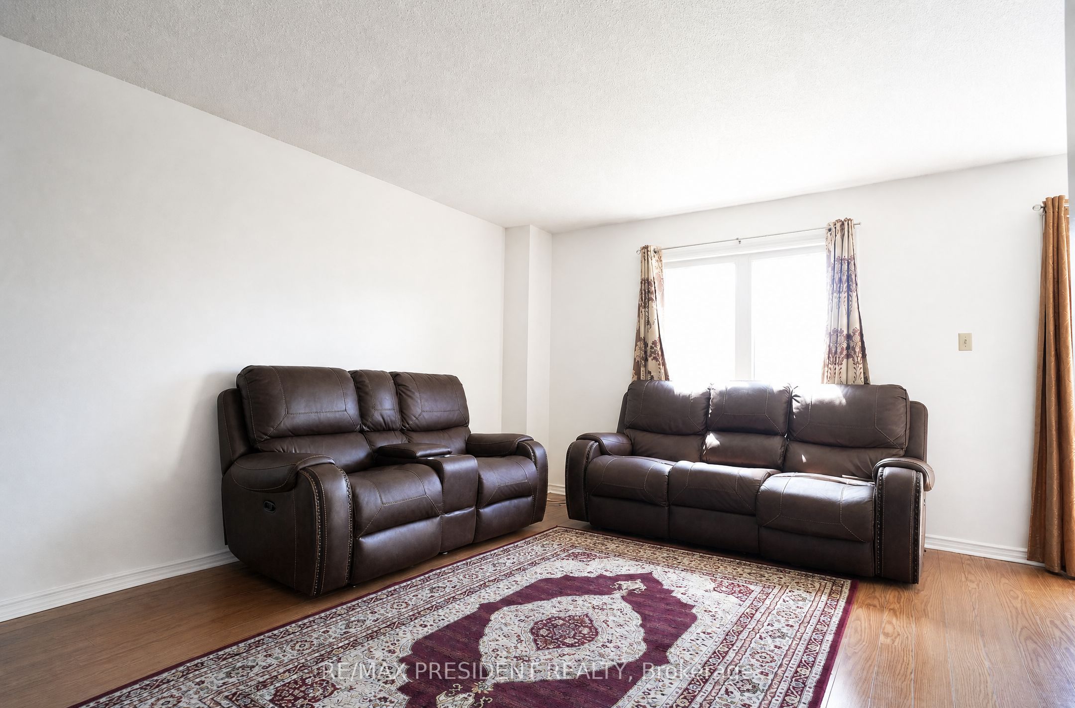 29 Norbrook Crescent, Toronto, ON M9V 4P7 photo 5