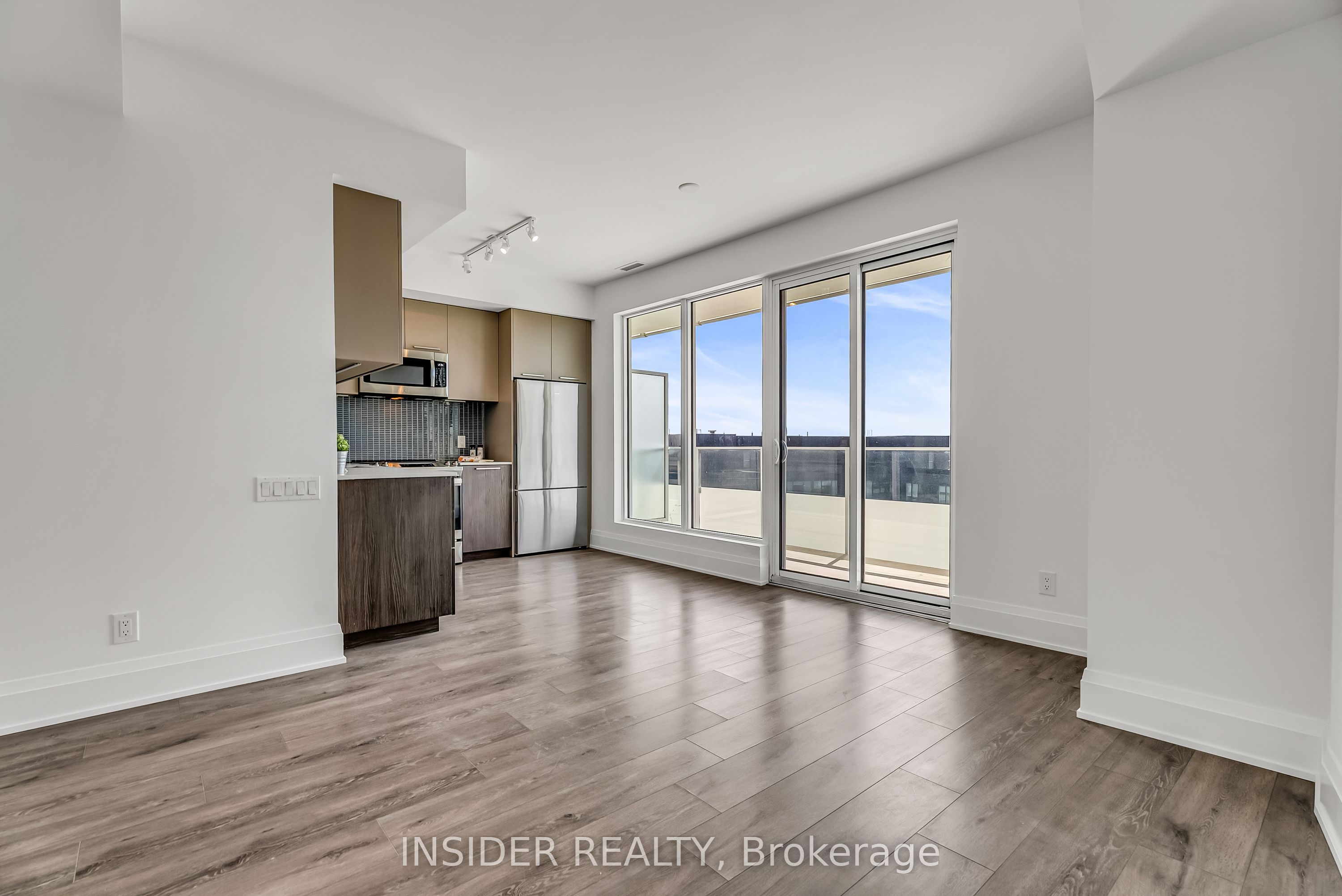 20 Brin Drive 1009, Toronto, ON M8X 0B2 photo 4