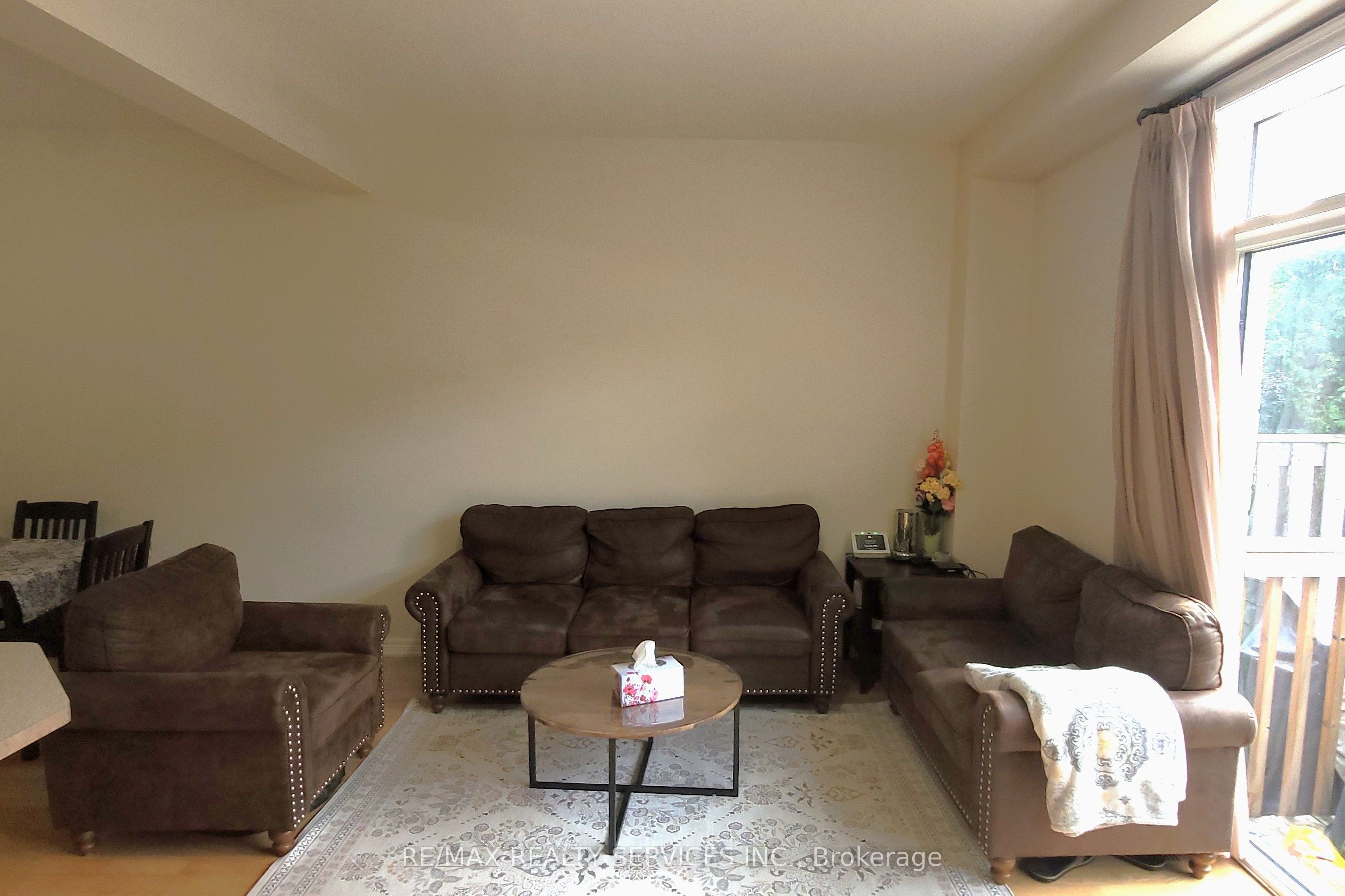 2077 Tovell Drive, Oakville, ON L6M 0C5 photo 5