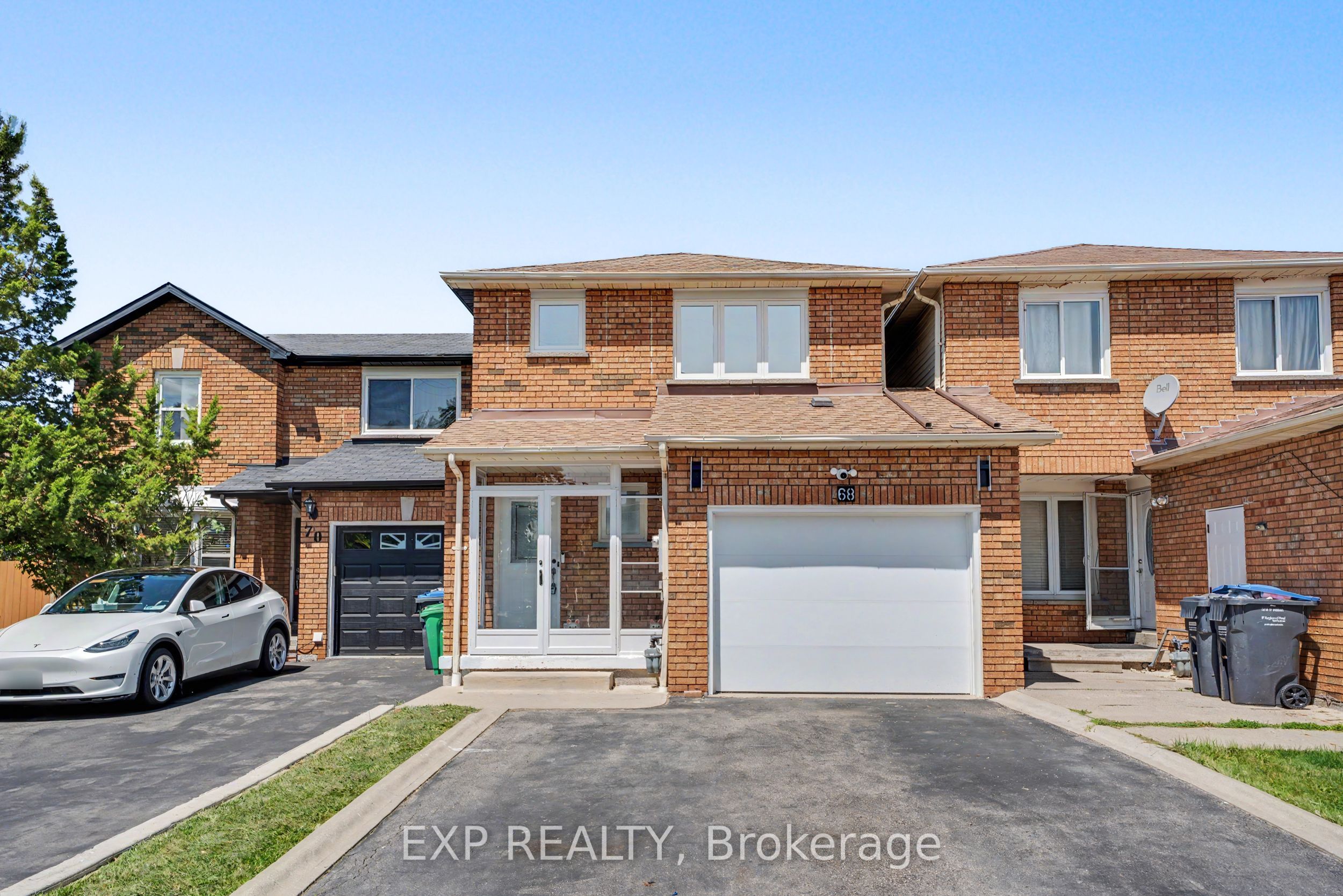 68 Tulip Drive, Brampton, ON L6Y 3W7 photo 3