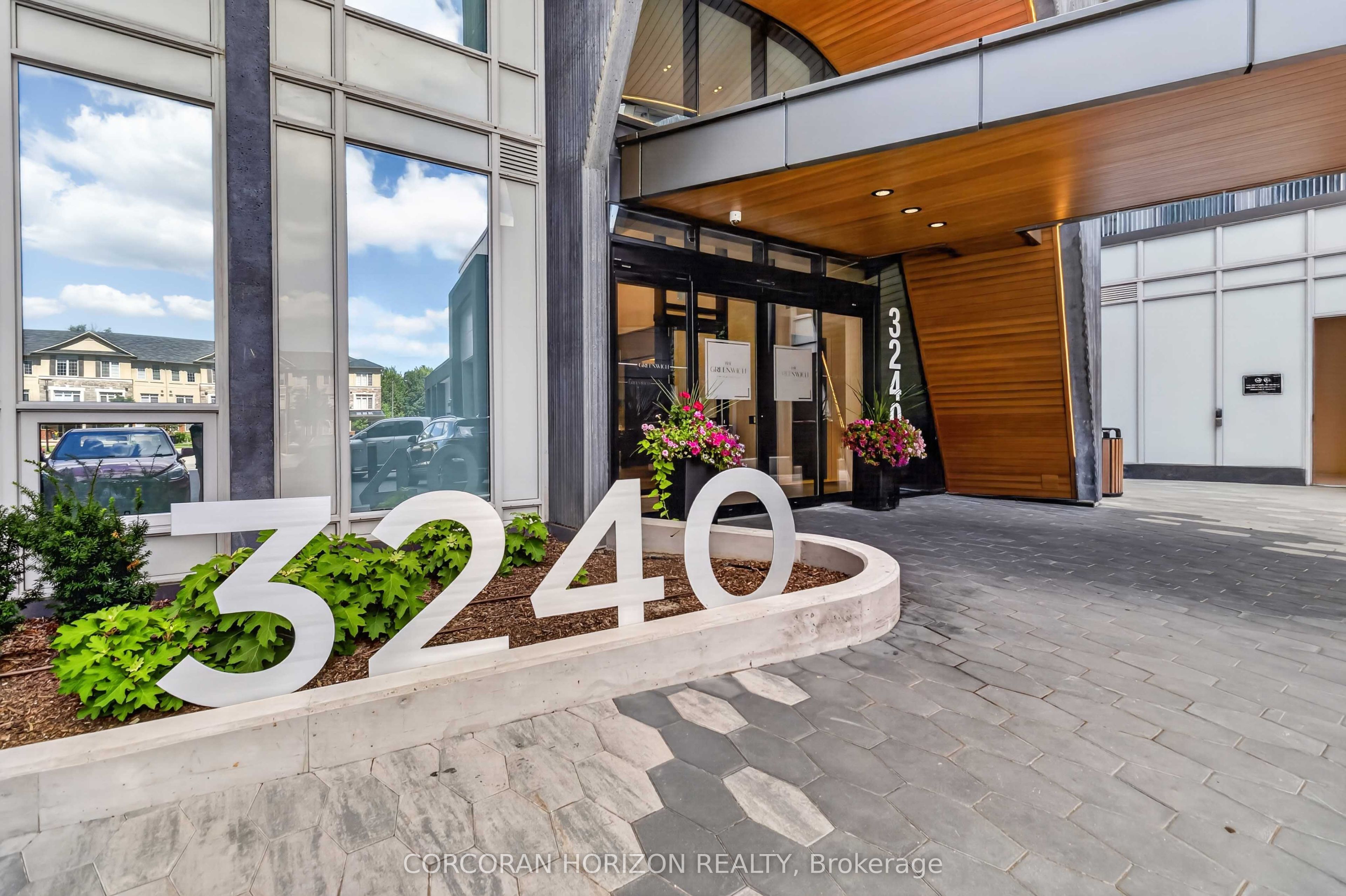 3240 William Coltson Avenue 335, Oakville, ON L6H 8C8 photo 5