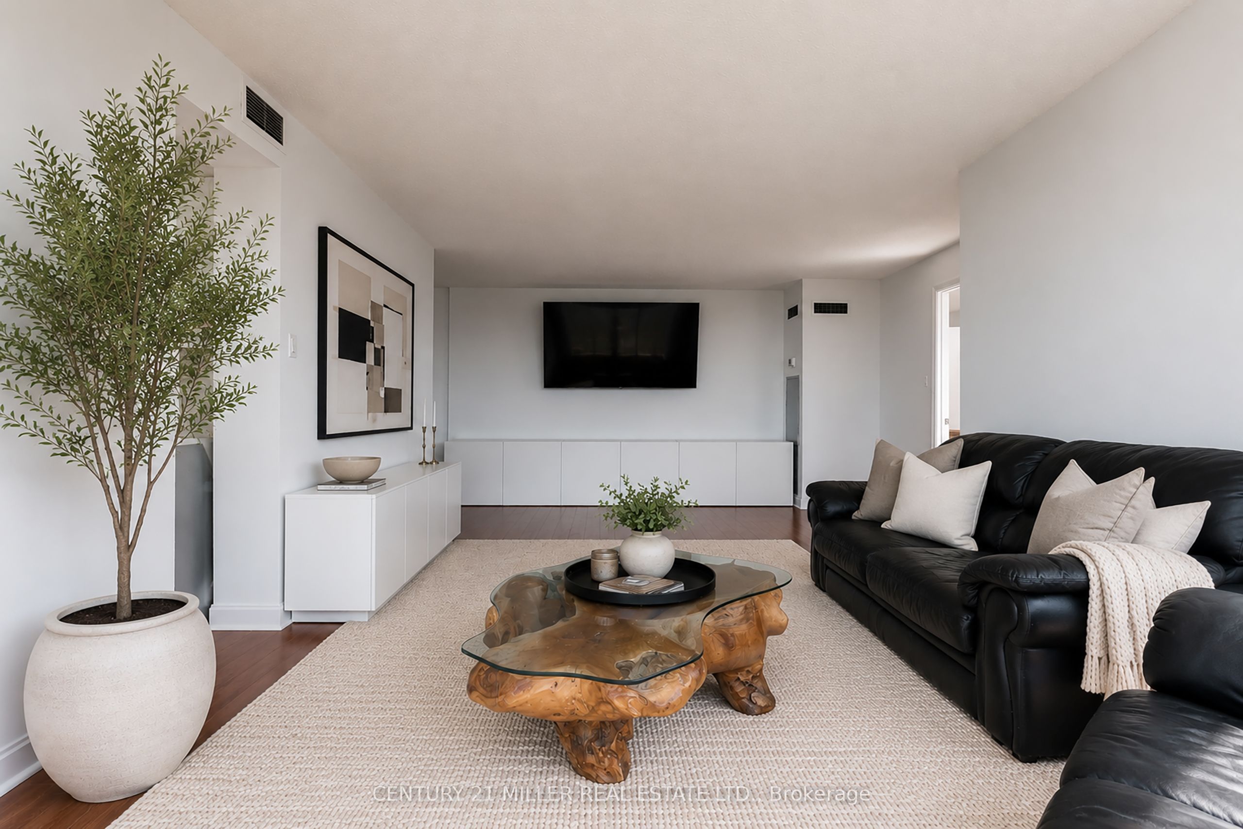 55 Kingsbridge Garden Circle 909, Mississauga, ON L5R 1Y1 photo 5