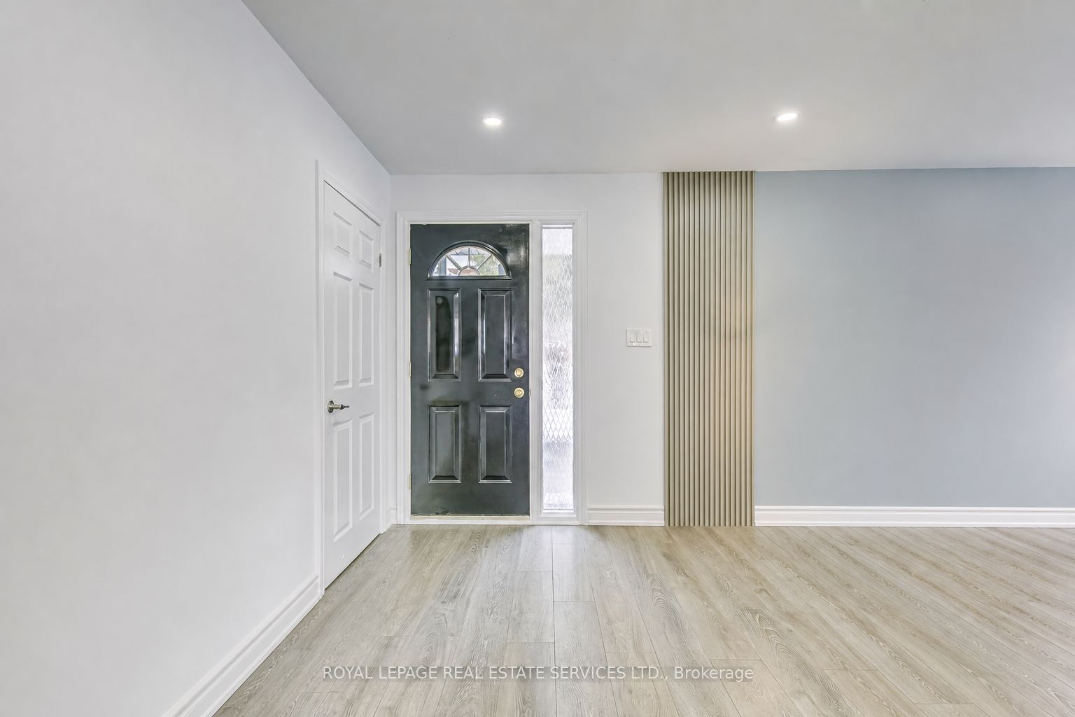 26 Miller Road, Oakville, ON L6H 1J6 photo 5