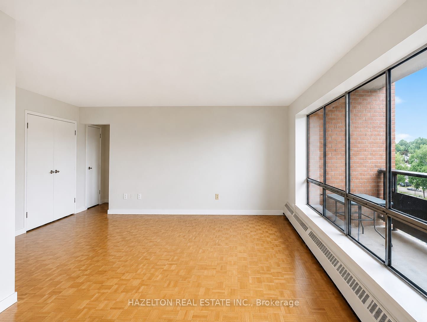 1665 Bloor Street E 411, Mississauga, ON L4X 1S4 photo 2