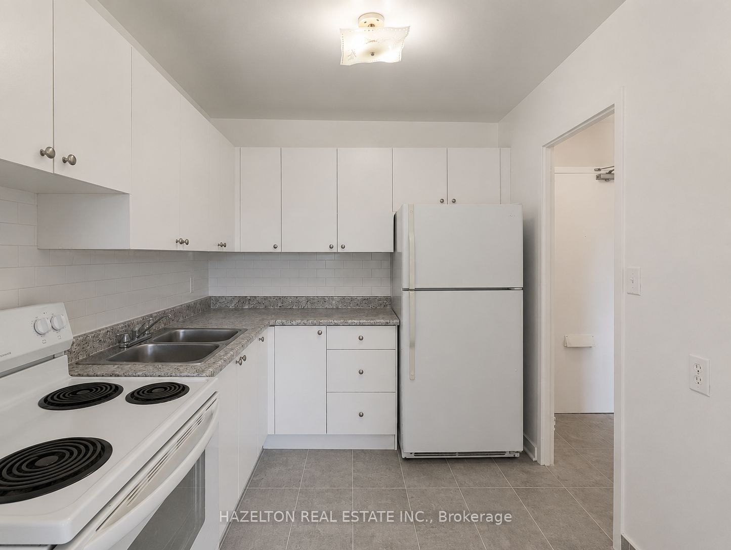 1665 Bloor Street E 411, Mississauga, ON L4X 1S4 photo 4