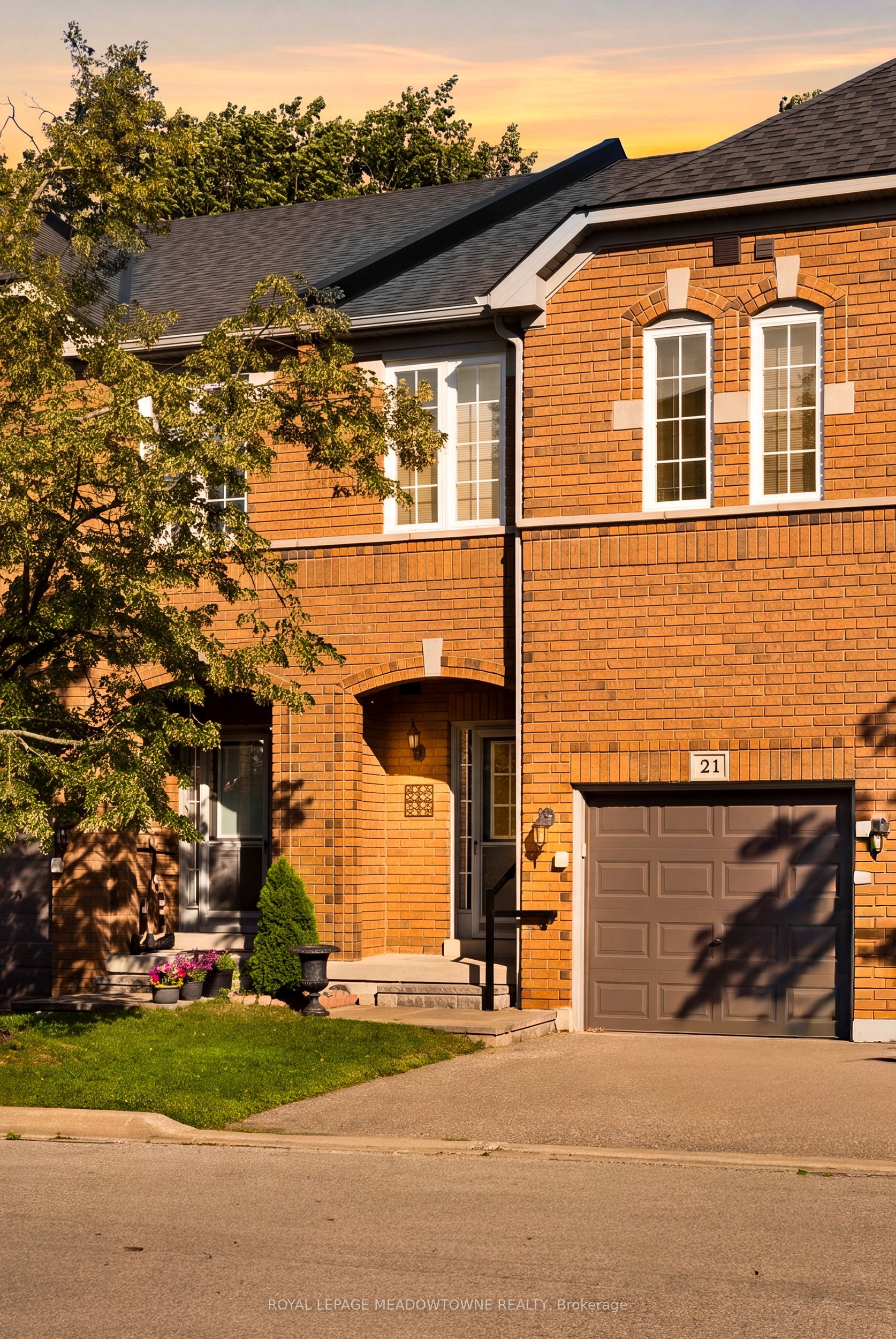 5530 Glen Erin Drive 21, Mississauga, ON L5M 6E8 photo 3