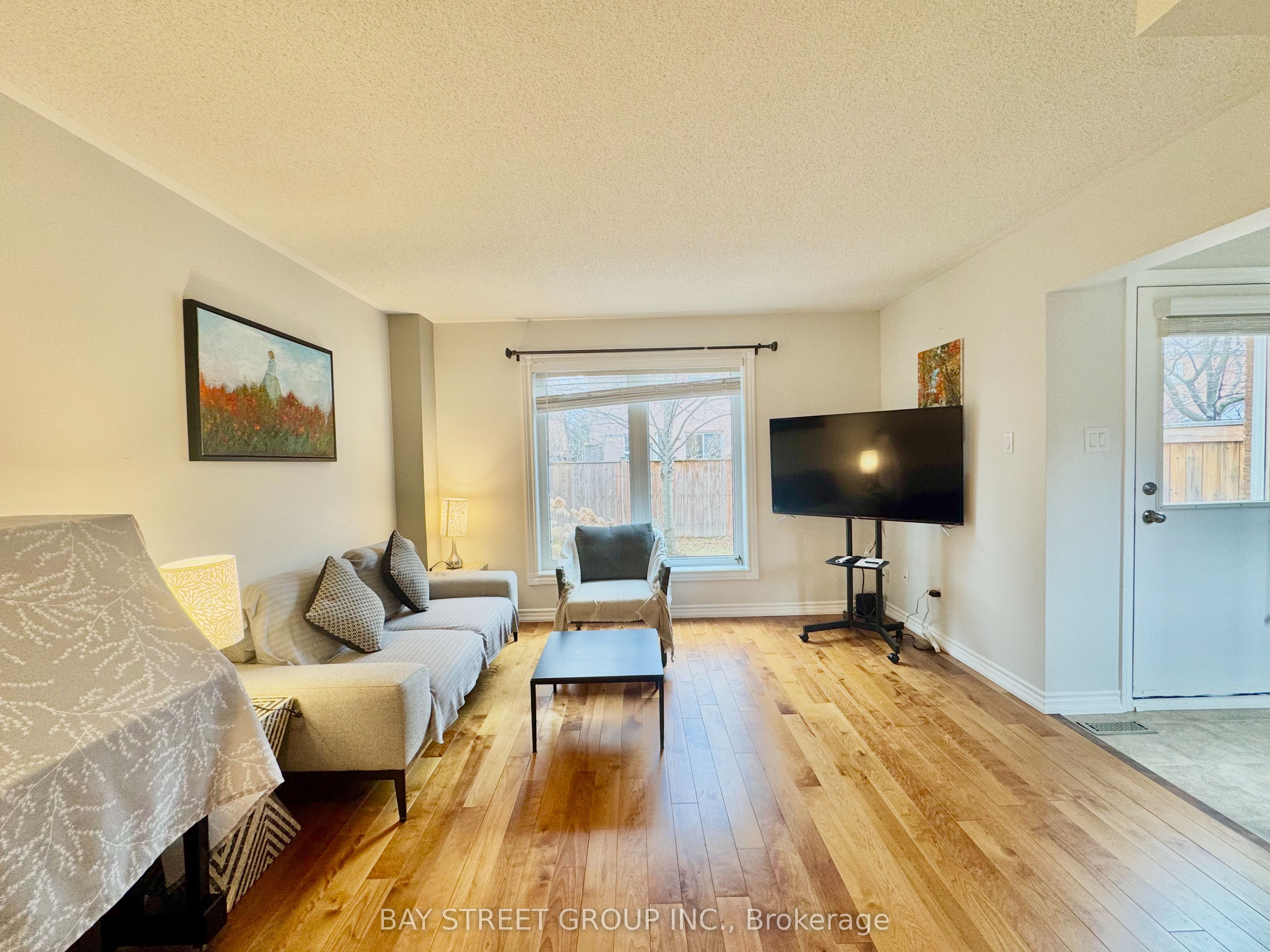 5940 Glen Erin Drive 38A, Mississauga, ON L5M 5W9 photo 3