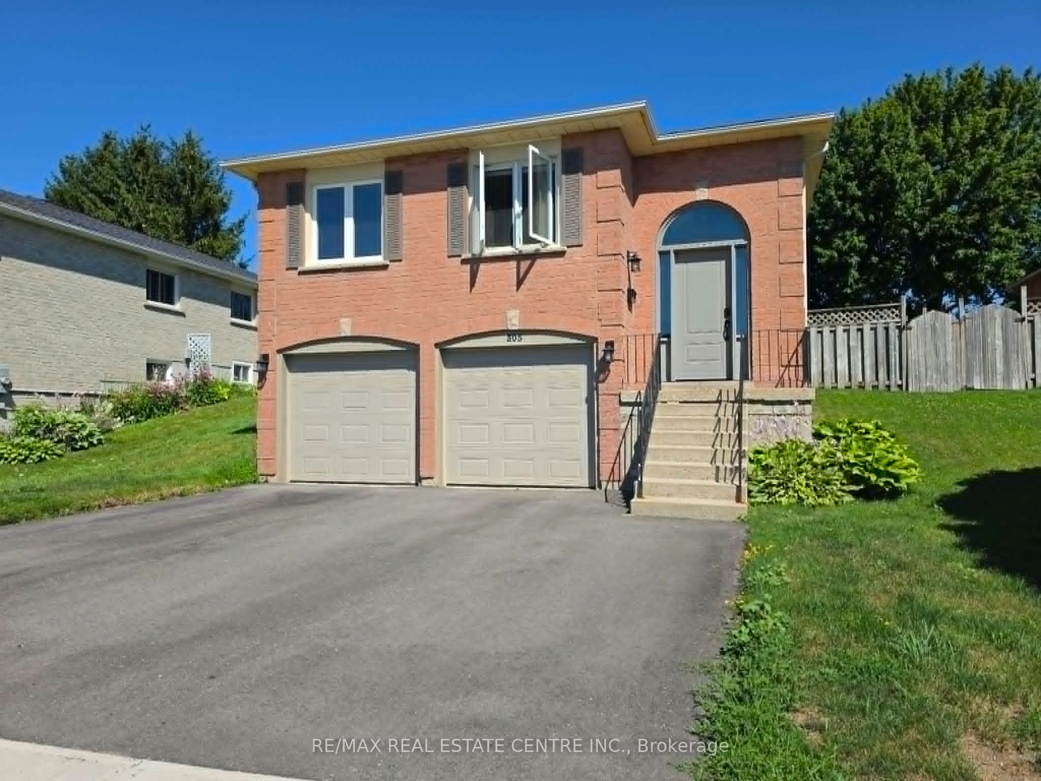 305 Hansen Boulevard Lower, Orangeville, ON L9W 4M6