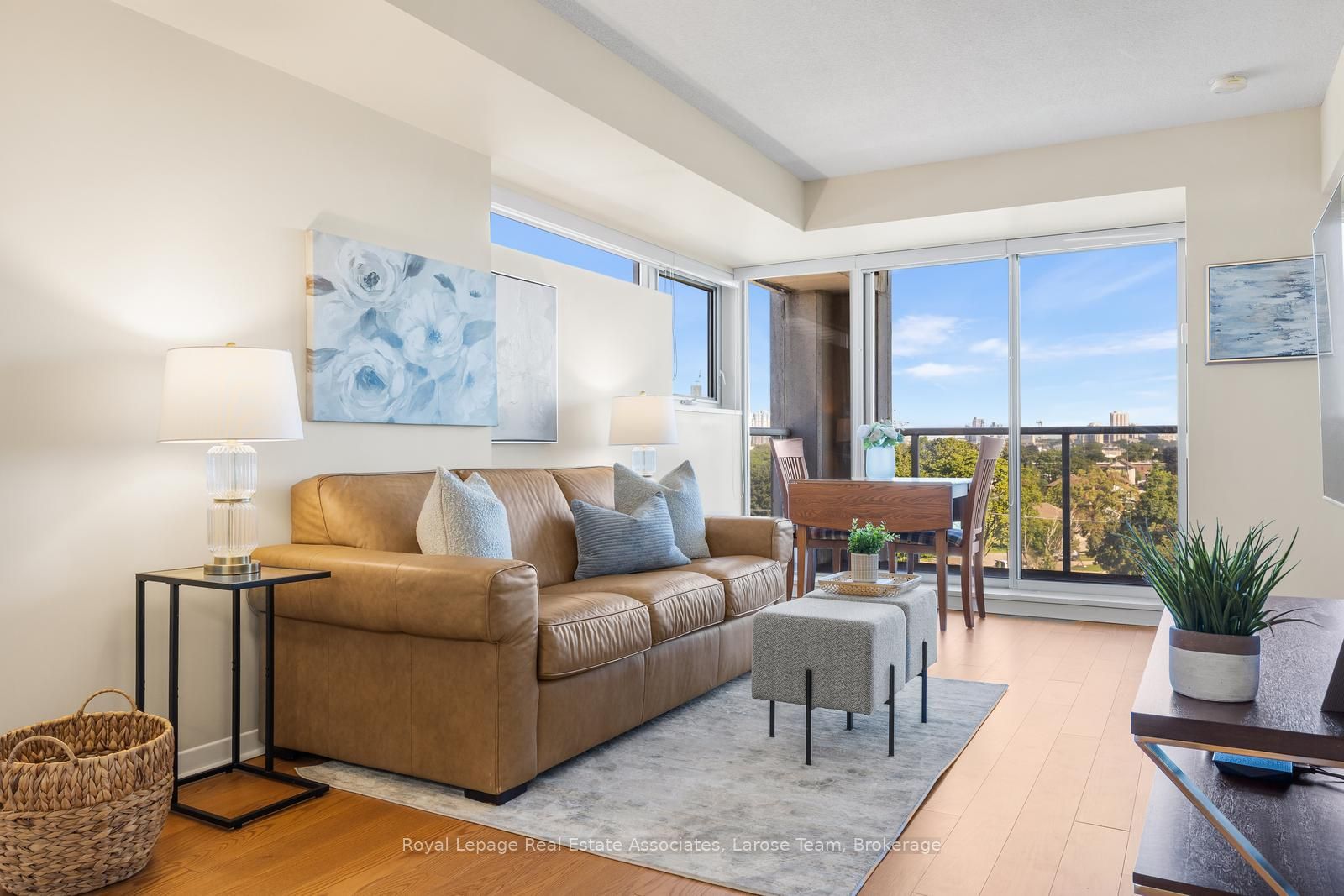 1050 The Queensway 611, Toronto, ON M8Z 0A8 photo 4