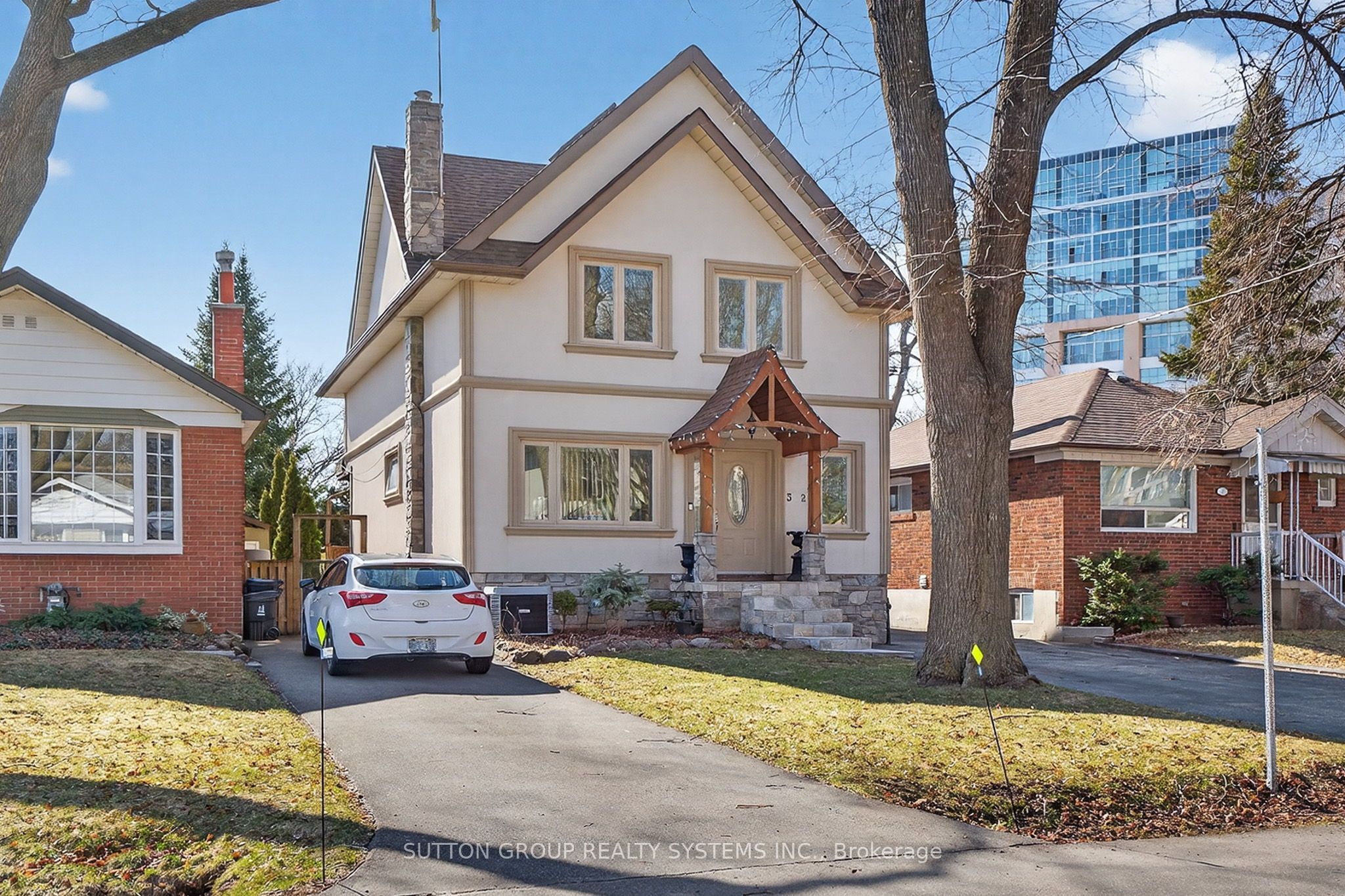 32 Green Lanes, Toronto, ON M8Z 4V6 photo 3