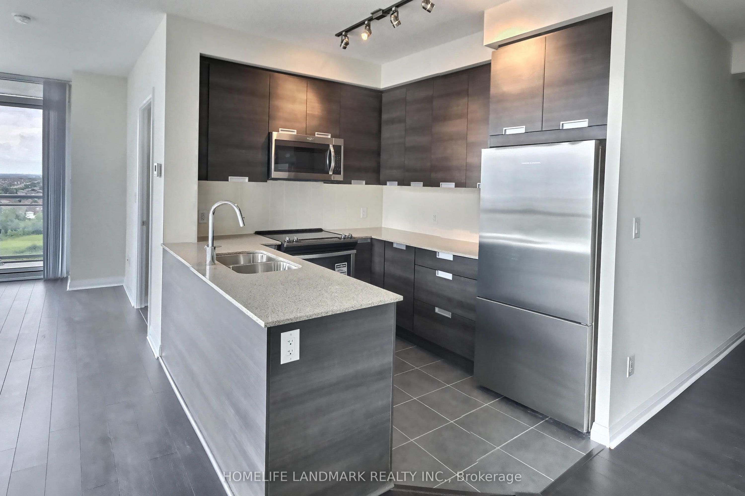 5025 Four Springs Avenue 1207, Mississauga, ON L5R 0G6 photo 3