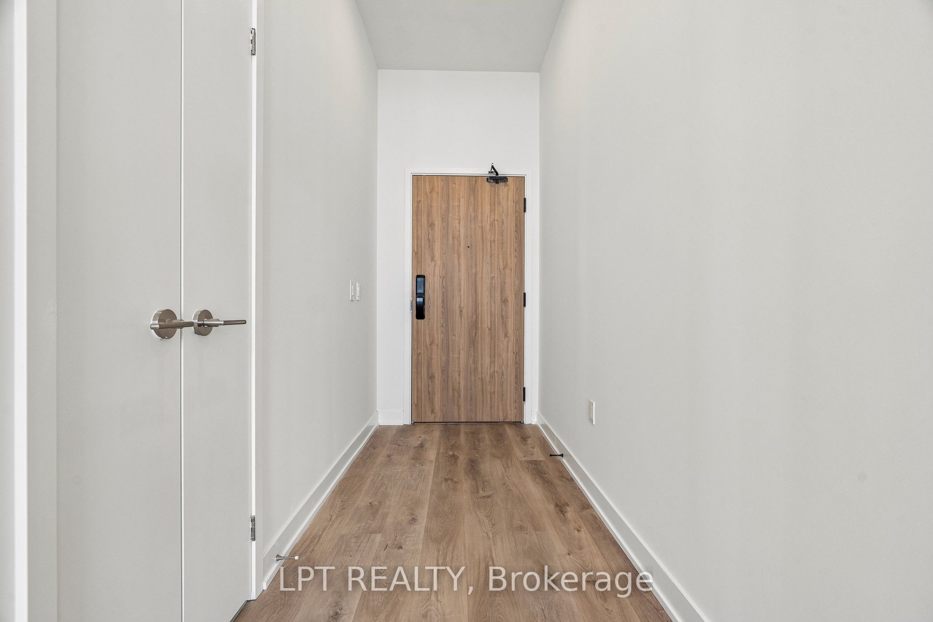 1 Fairview Road E 3207, Mississauga, ON L5A 0B4 photo 5