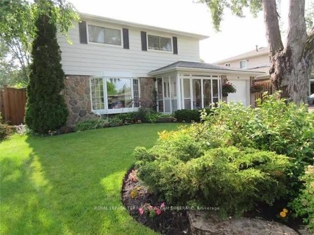 54 Roberts Crescent, Brampton, ON L6W 1G8 photo 2