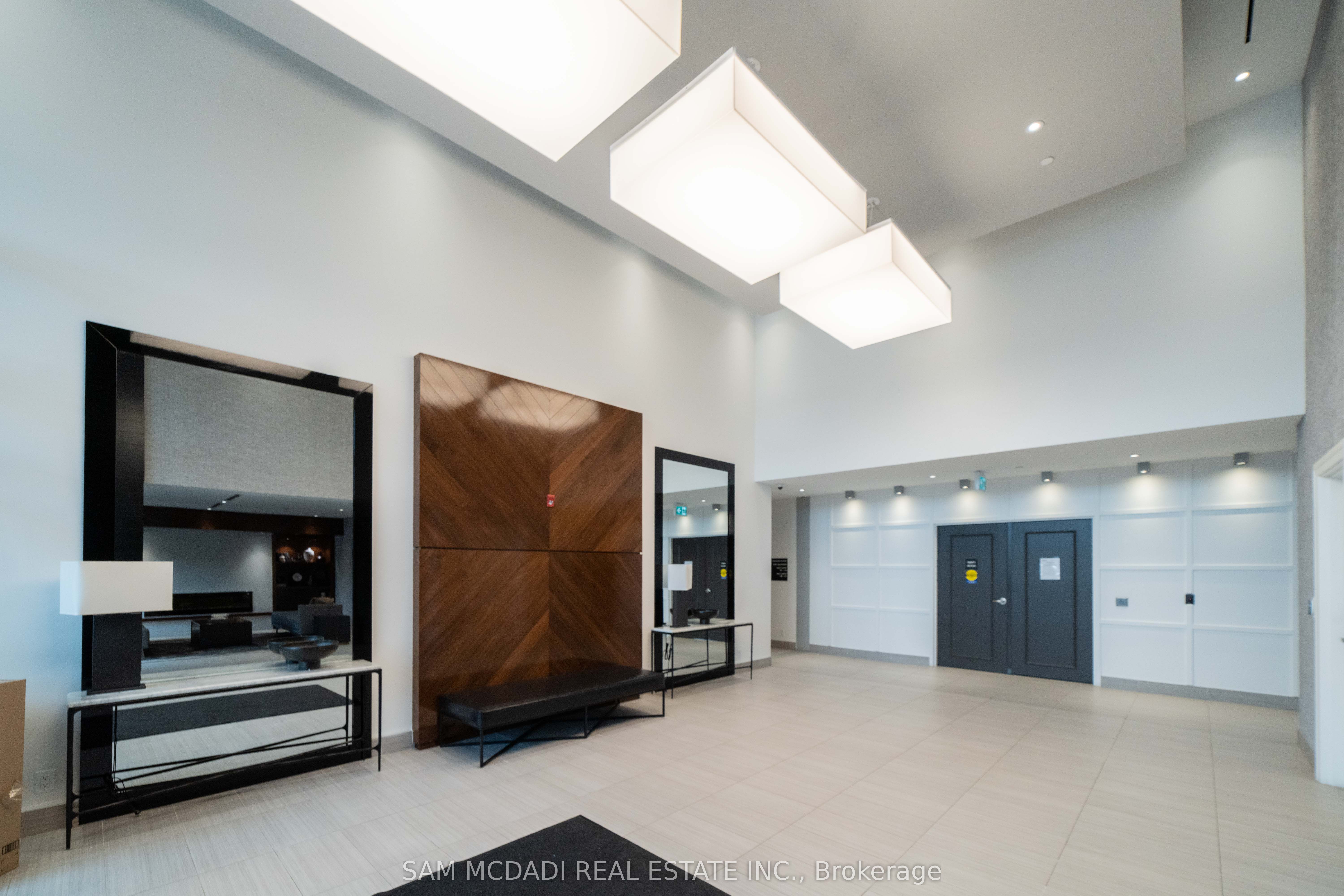 102 Grovewood Common 216, Oakville, ON L6H 0X2 photo 5