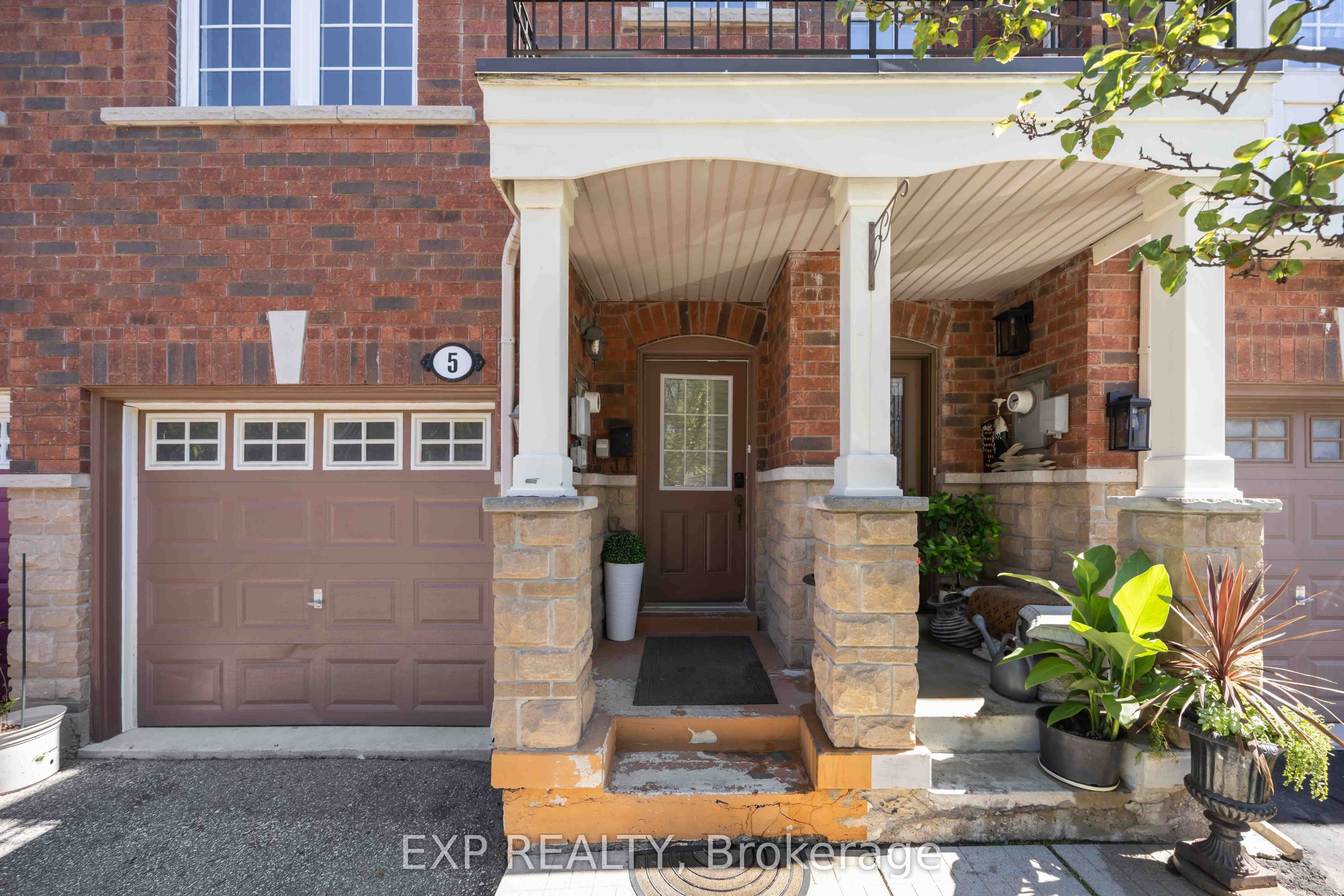 5 Garden Park Lane, Brampton, ON L6X 0H1 photo 3