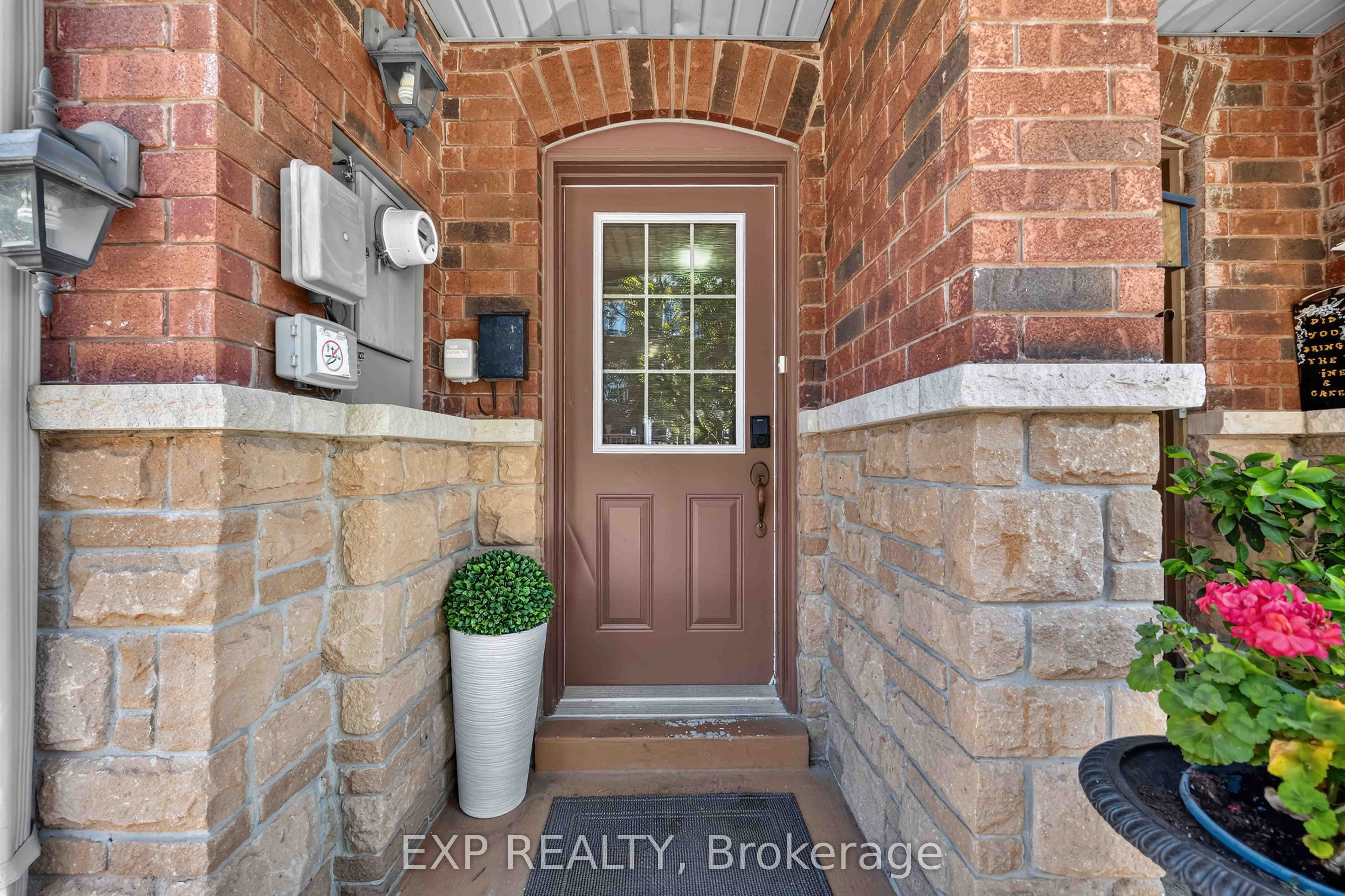 5 Garden Park Lane, Brampton, ON L6X 0H1 photo 4