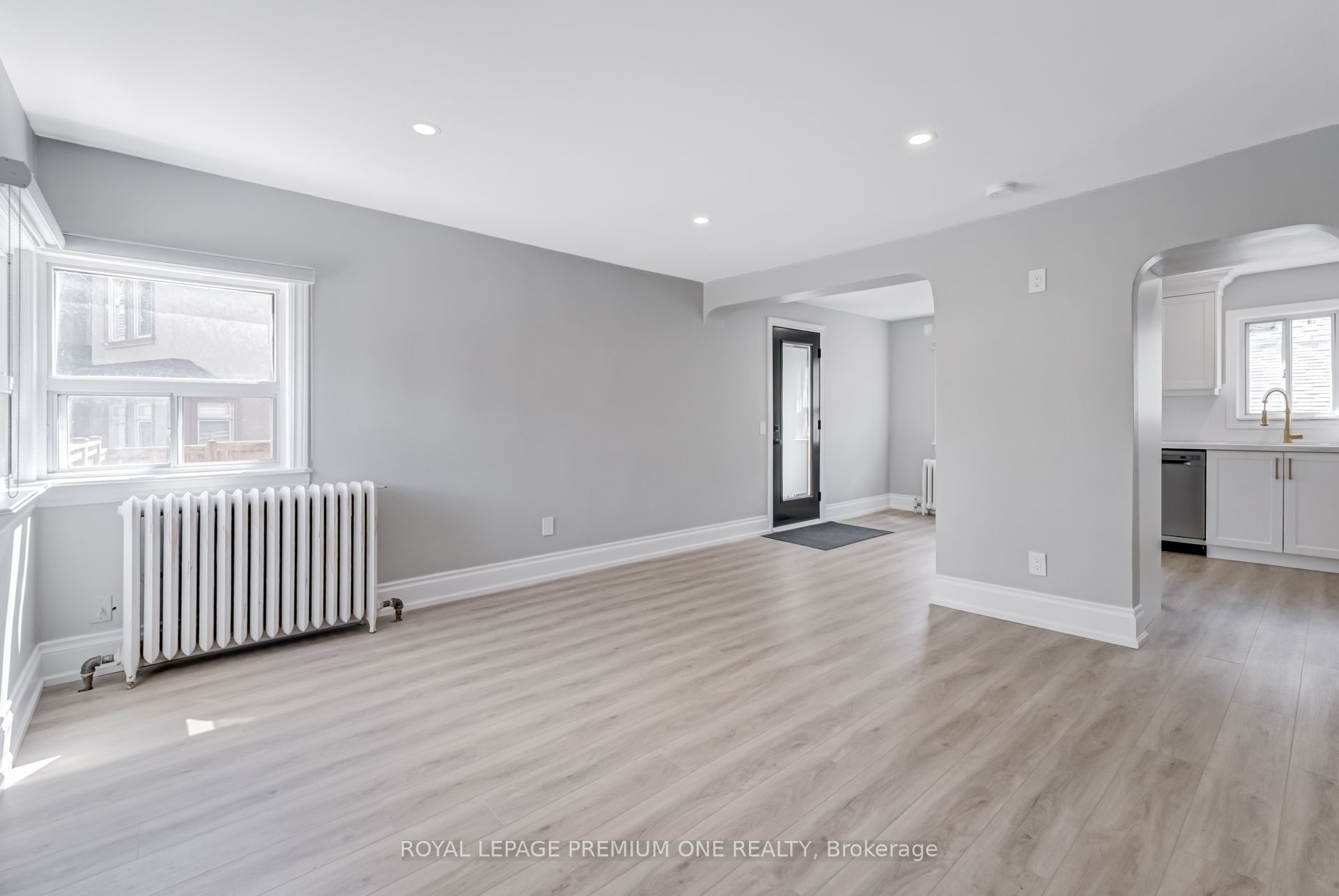 79 Twenty Fifth Street 2, Toronto, ON M8V 3P7 photo 5