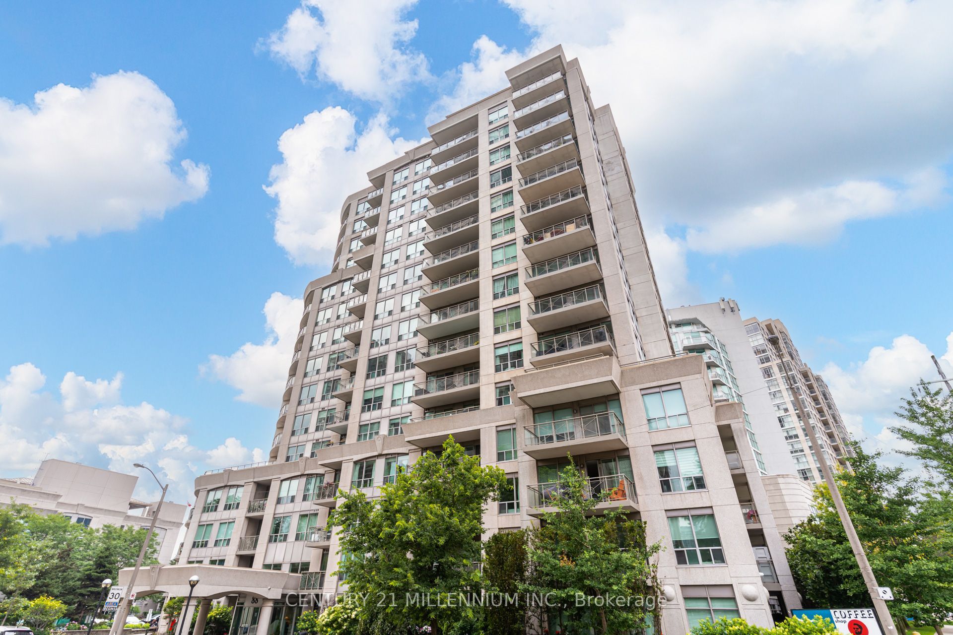88 Palace Pier Court 506, Toronto, ON M8V 4C2