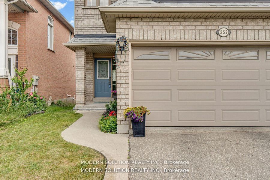 552 Wildgrass Road, Mississauga, ON L5B 4H7 photo 3