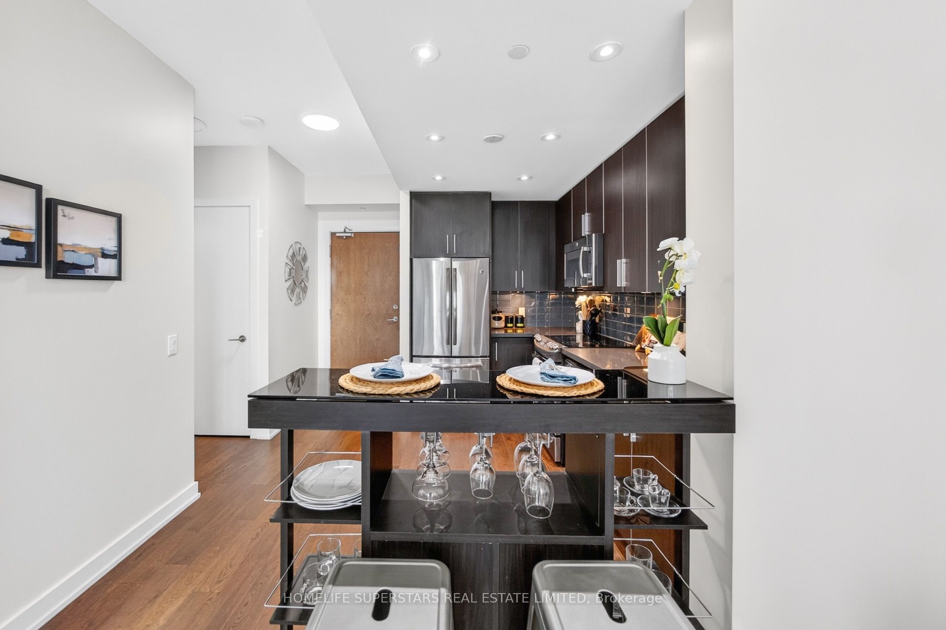2212 Lake Shore Boulevard W 4107, Toronto, ON M8V 0C2 photo 4