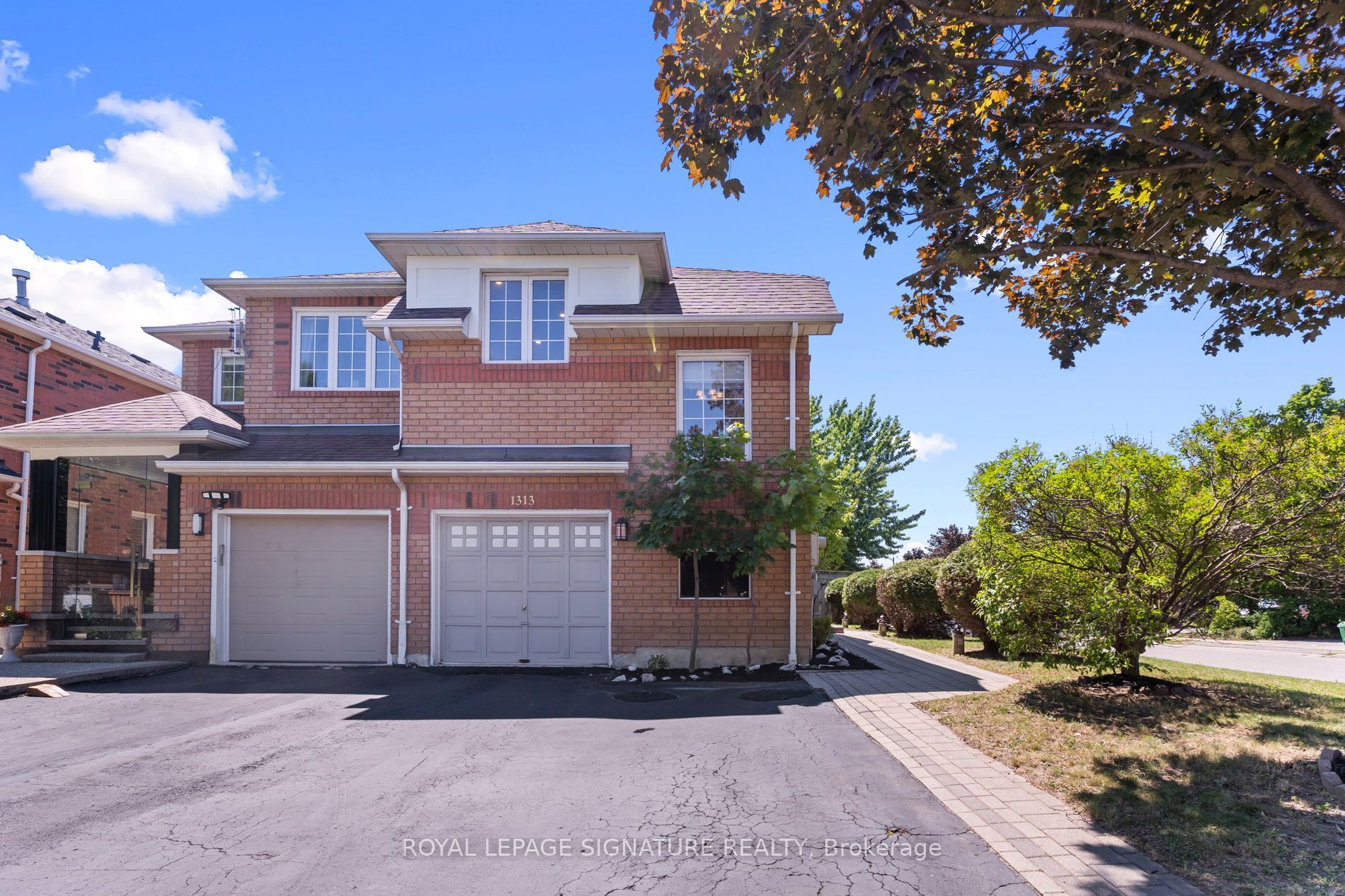 1313 Inuit Trail, Mississauga, ON L5N 7R4 photo 3