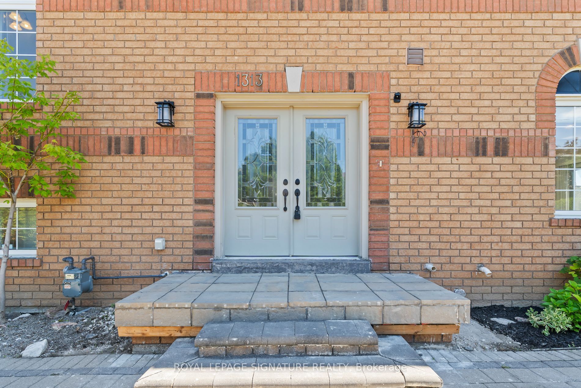 1313 Inuit Trail, Mississauga, ON L5N 7R4 photo 4