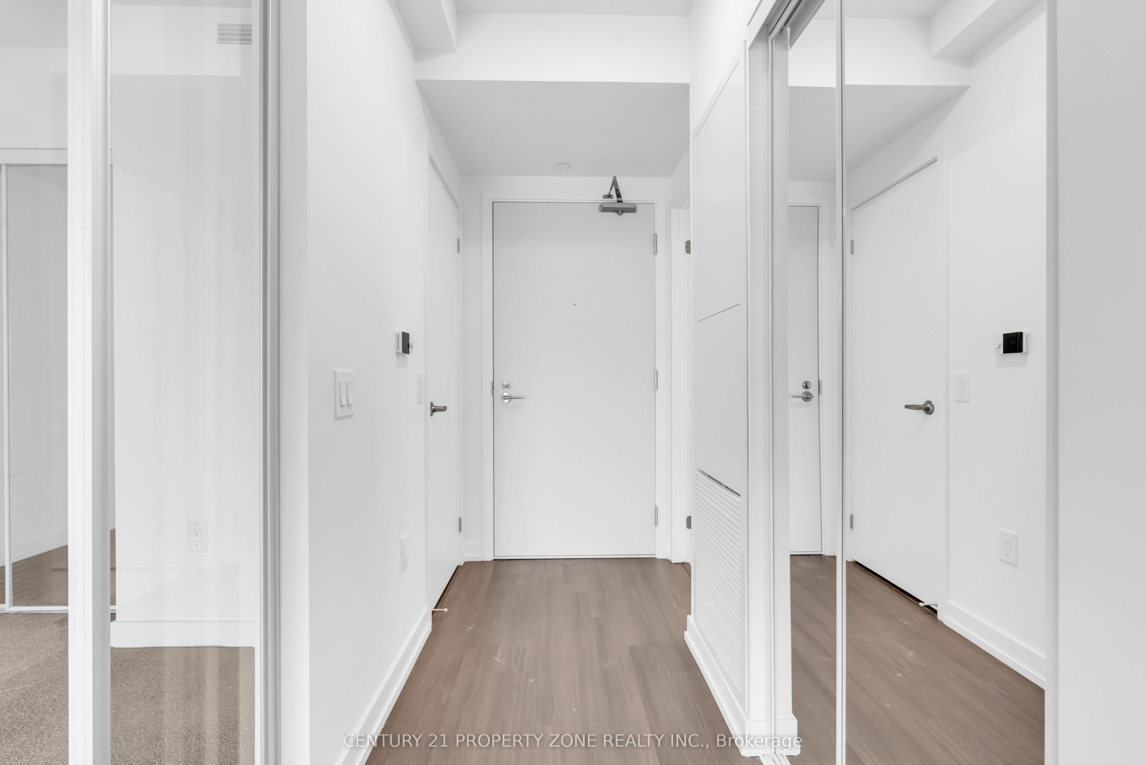 4010 Eglinton Avenue W 227, Toronto, ON M9A 0G5 photo 2