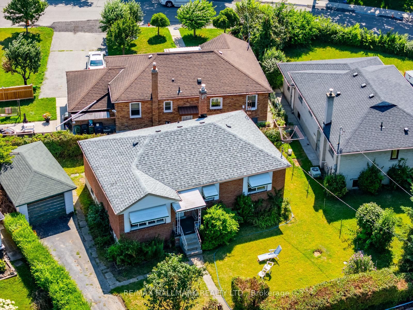 31 Frimette Crescent, Toronto, ON M6N 4W5
