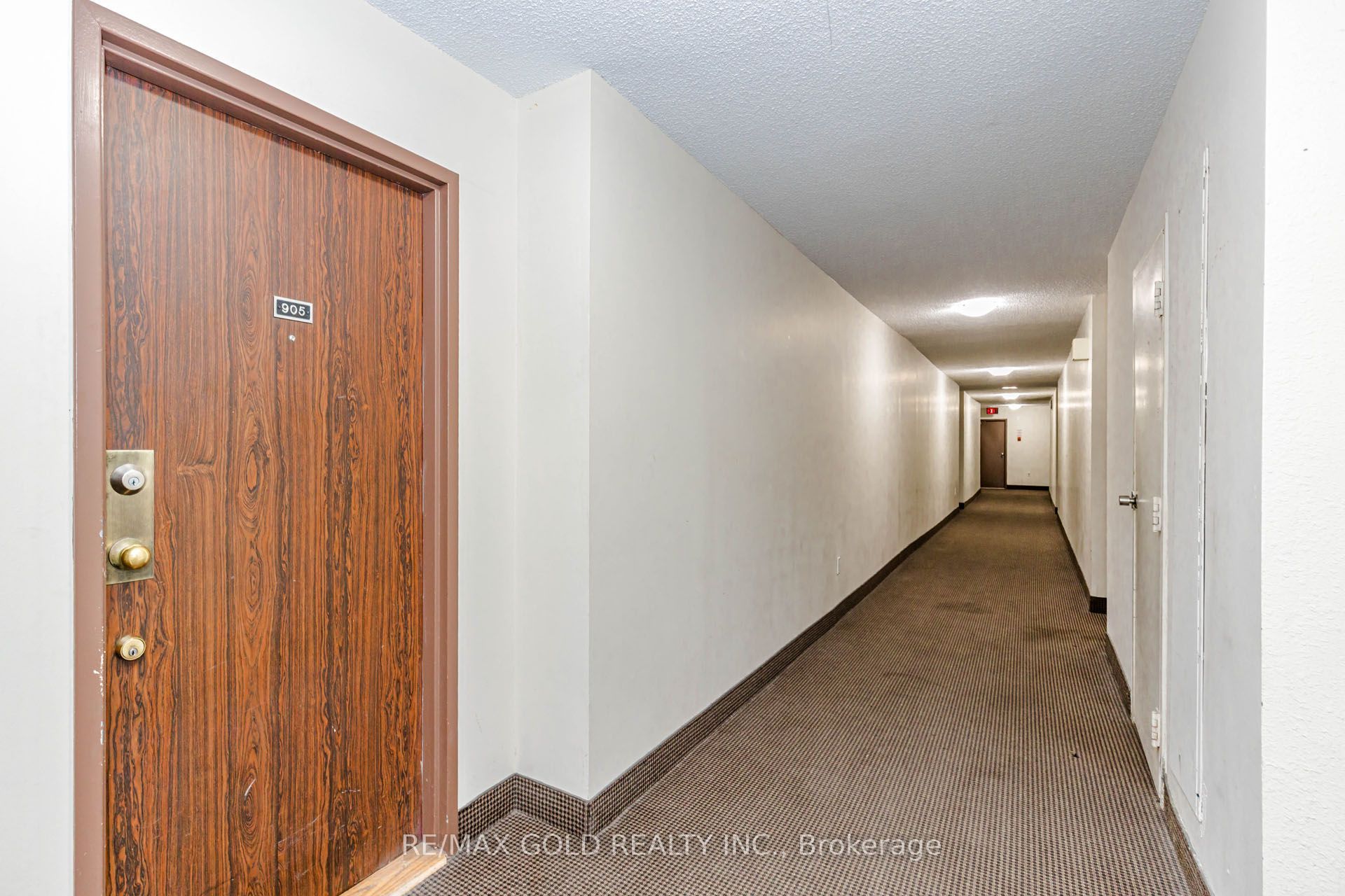 17 Knightsbridge Road 905, Brampton, ON L6T 3X9 photo 4