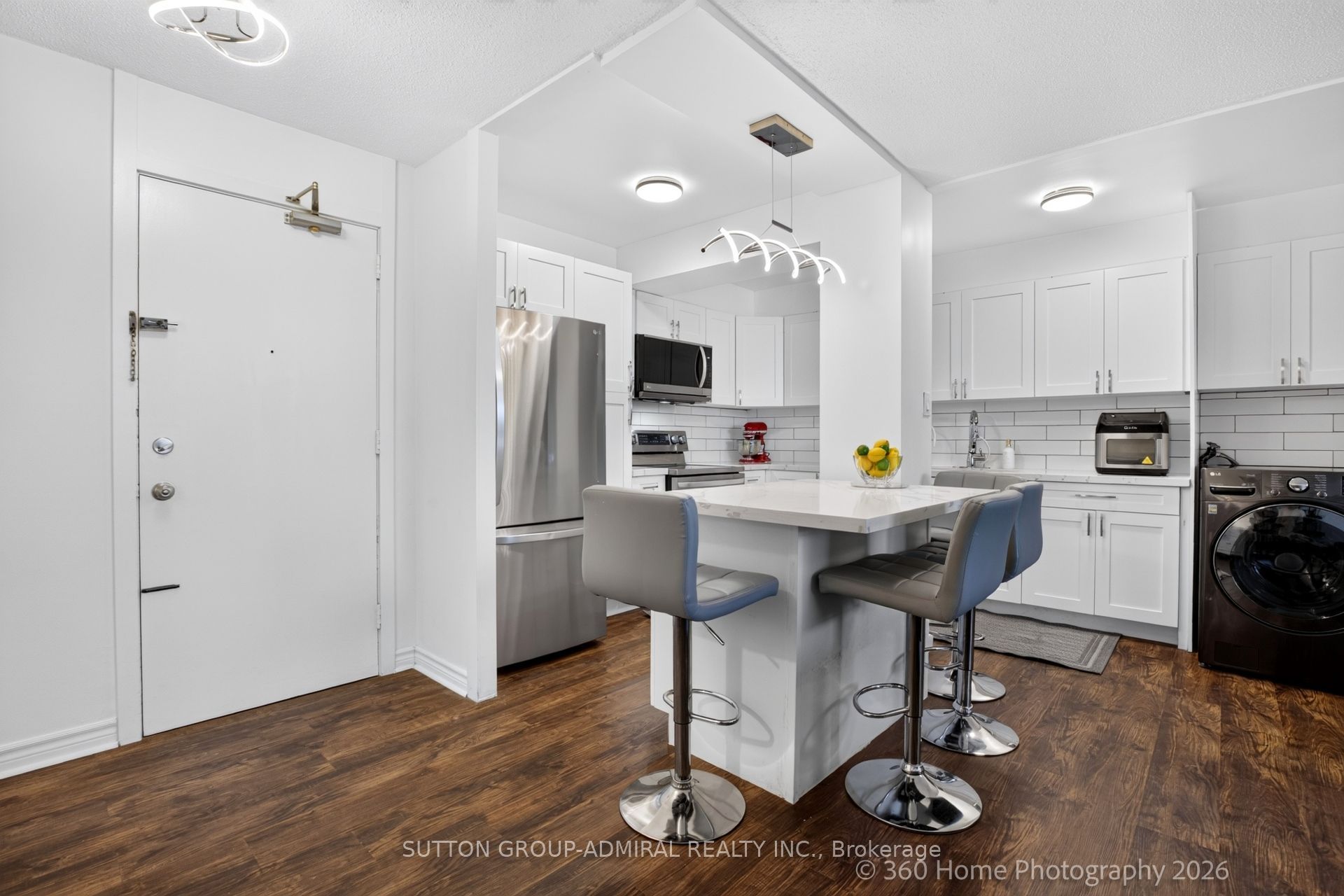 80 Grandravine Drive 202, Toronto, ON M3J 1B2 photo 2
