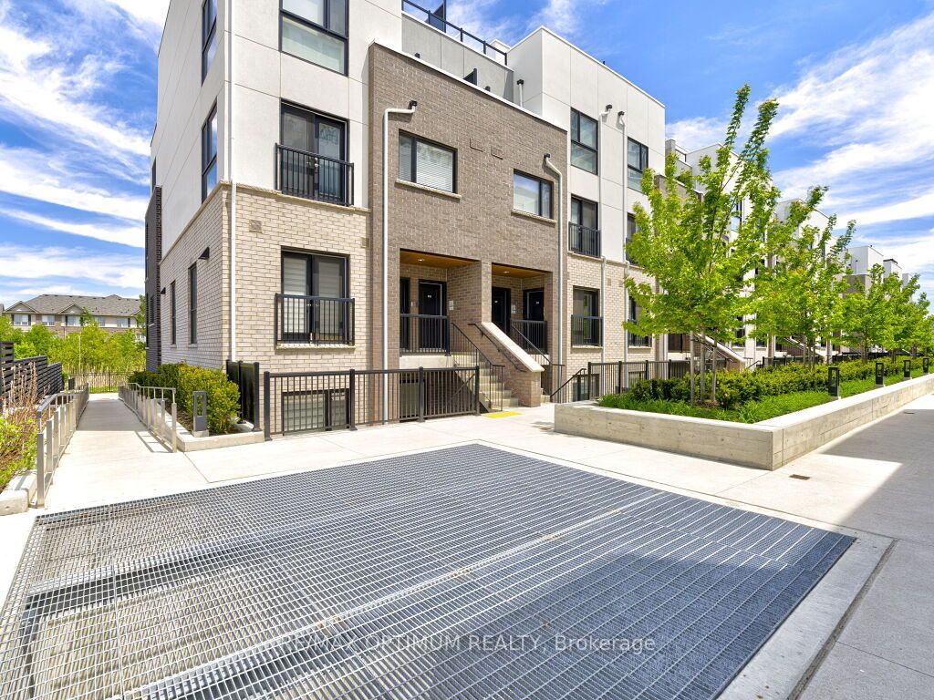 349 Wheat Boom Drive 311, Oakville, ON L6H 7X5