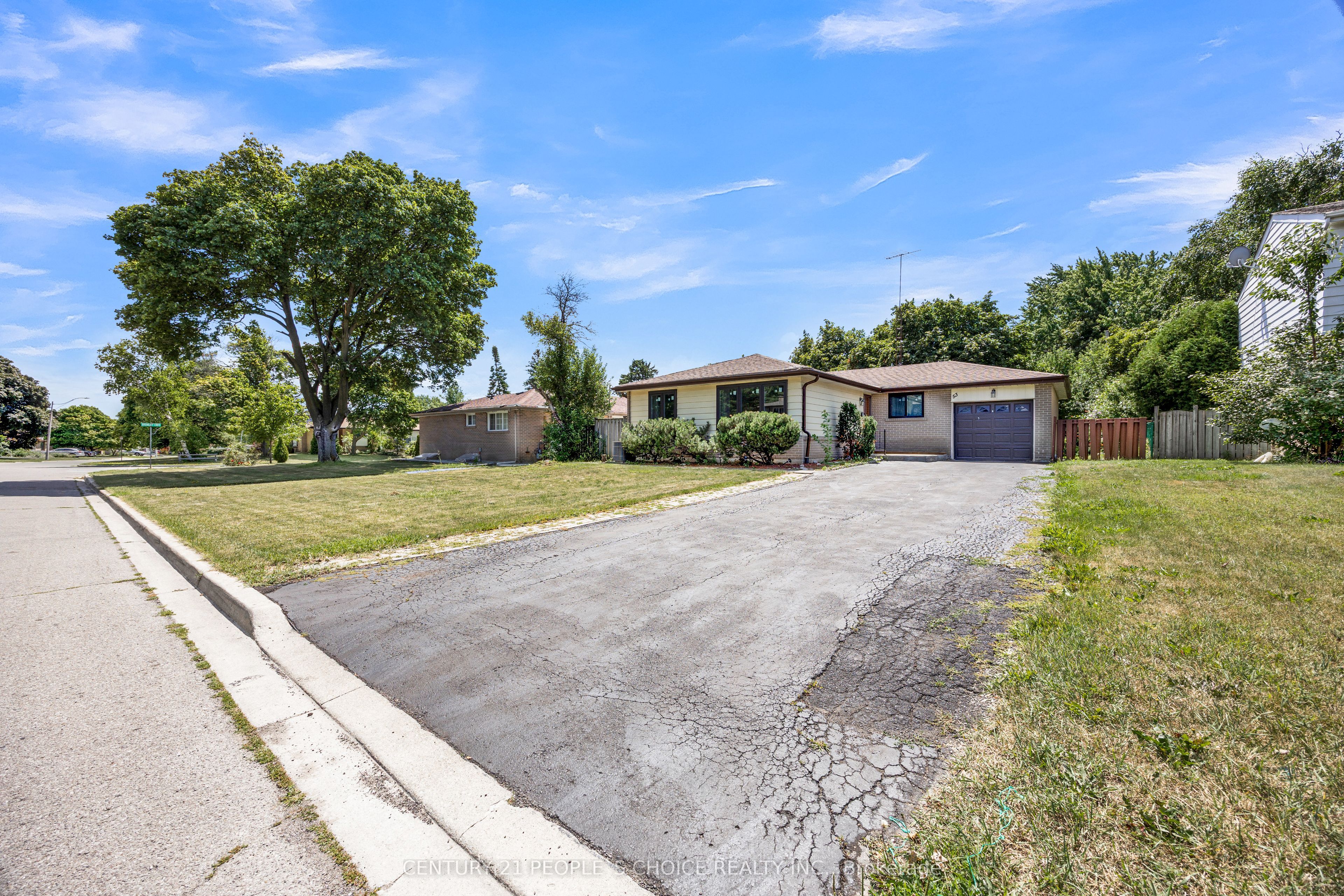 53 Brookland Drive W, Brampton, ON L6T 2M7 photo 4