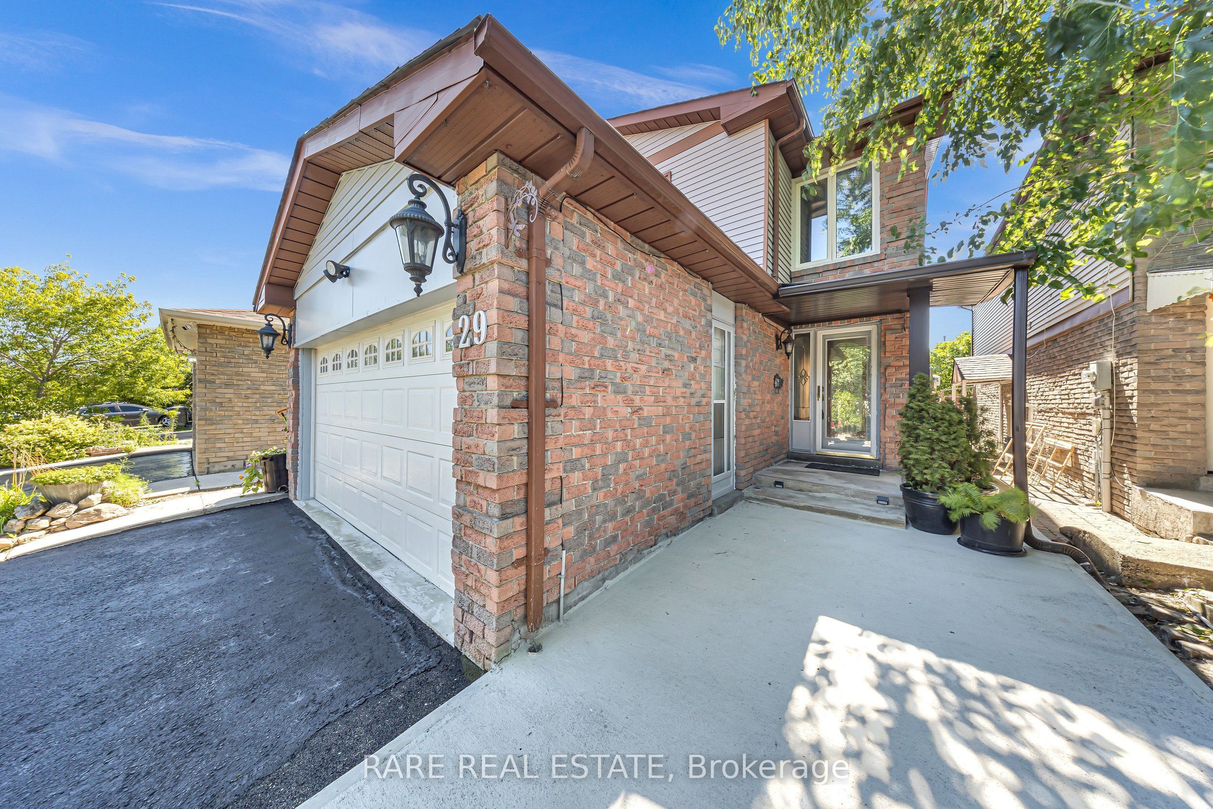 29 Abelard Avenue, Brampton, ON L6Y 2K7 photo 3