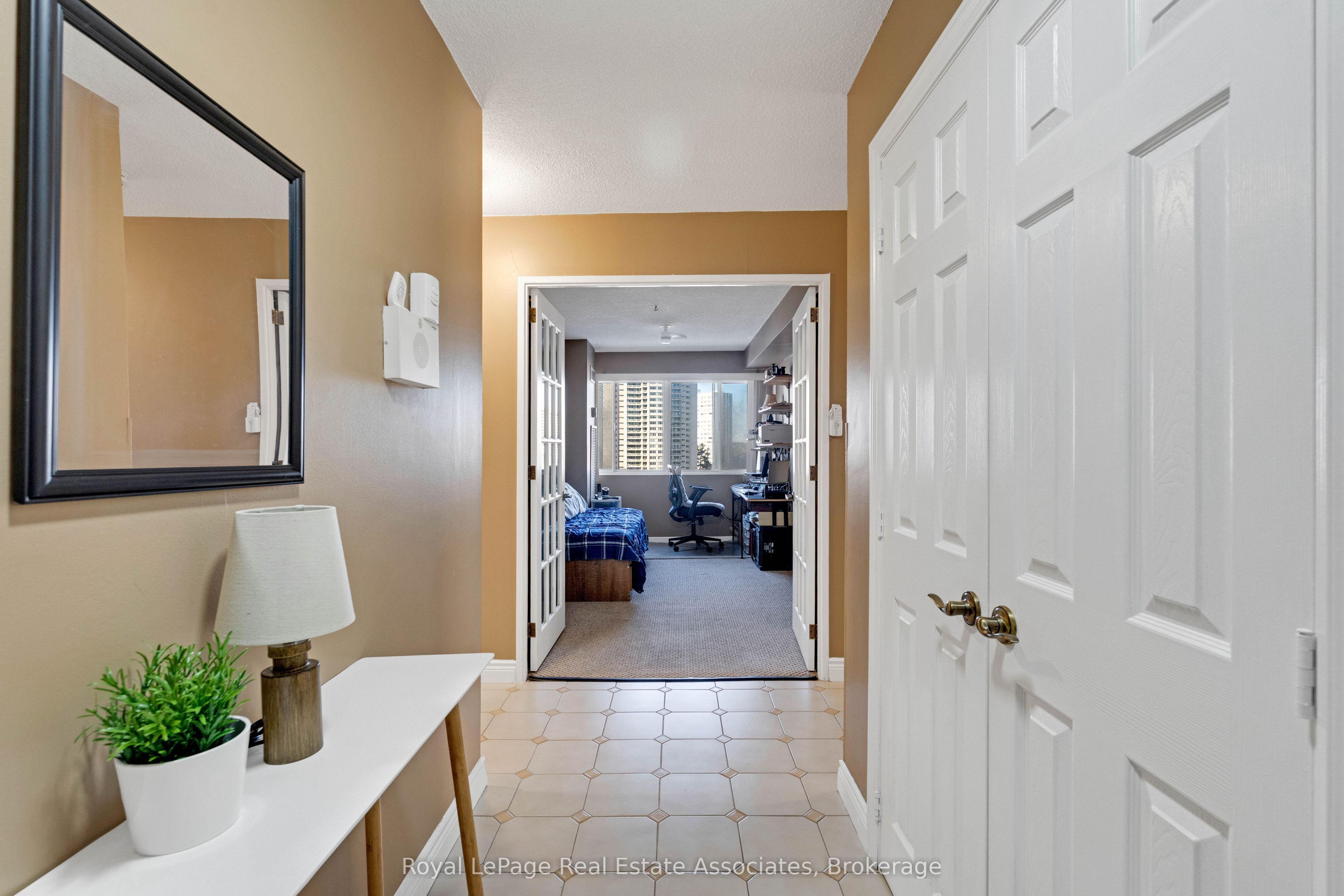 50 Elm Drive E 912, Mississauga, ON L5A 3X2 photo 5