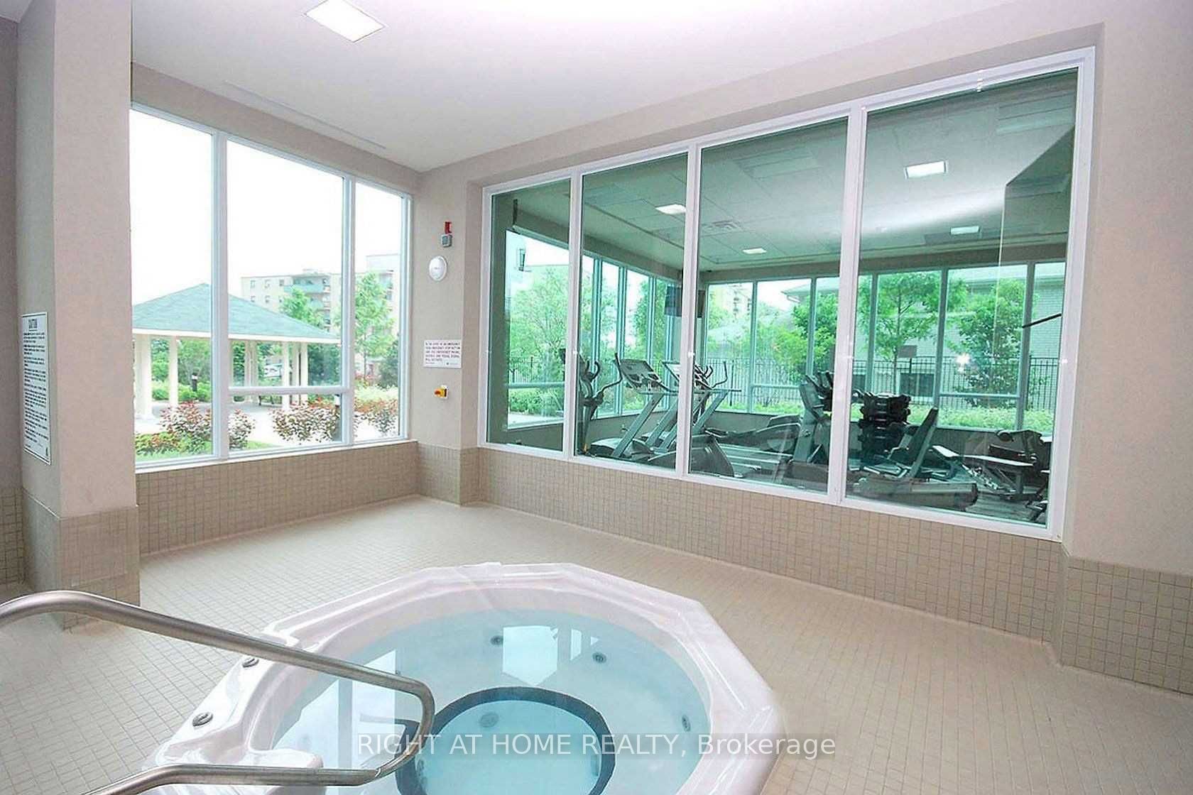 3525 Kariya Drive 601, Mississauga, ON L5B 0C2 photo 2