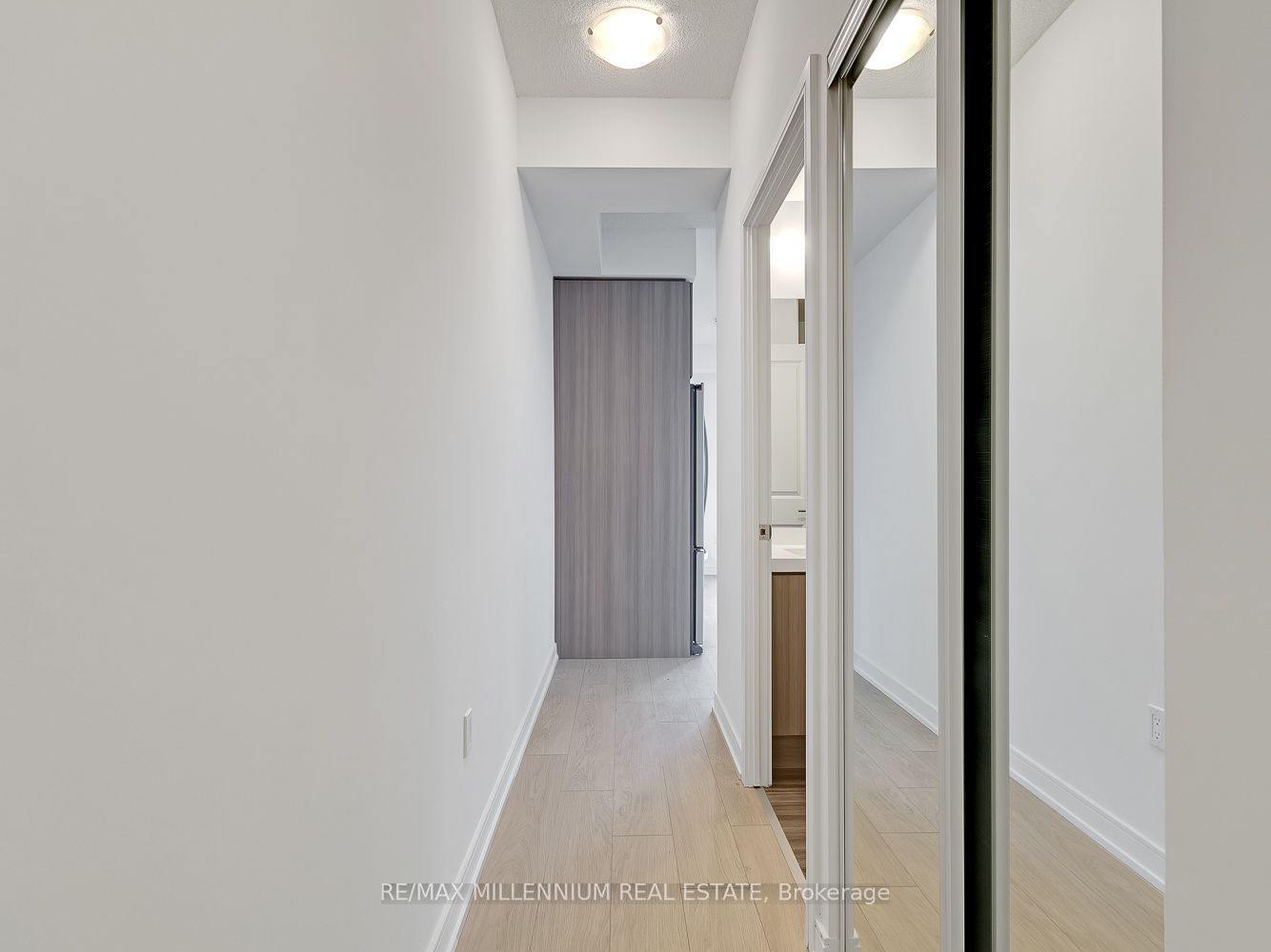 8 Nahani Way 2706, Mississauga, ON L4Z 0C6 photo 3