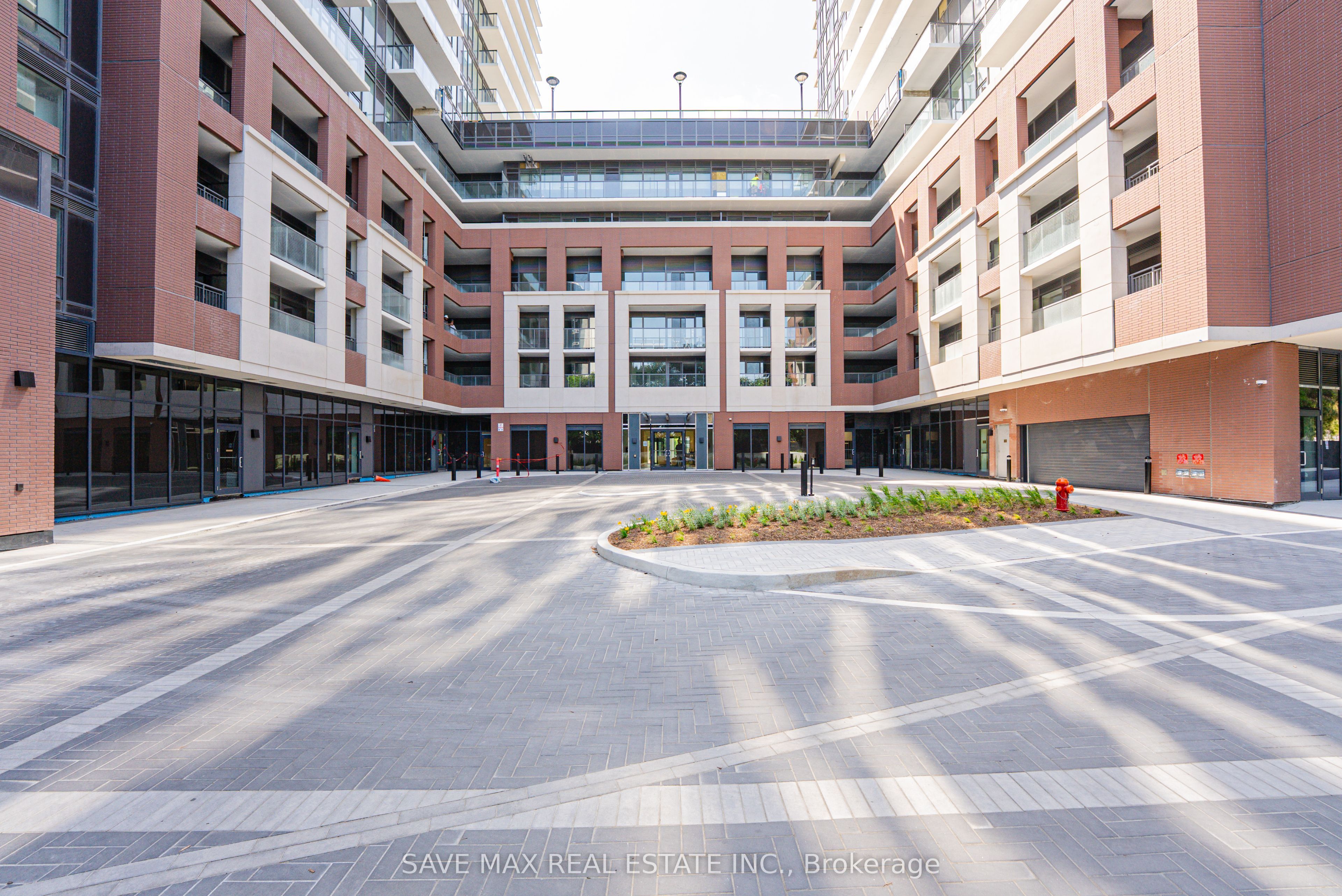 4010 Eglinton Avenue W 615, Toronto, ON M9A 0G5 photo 3