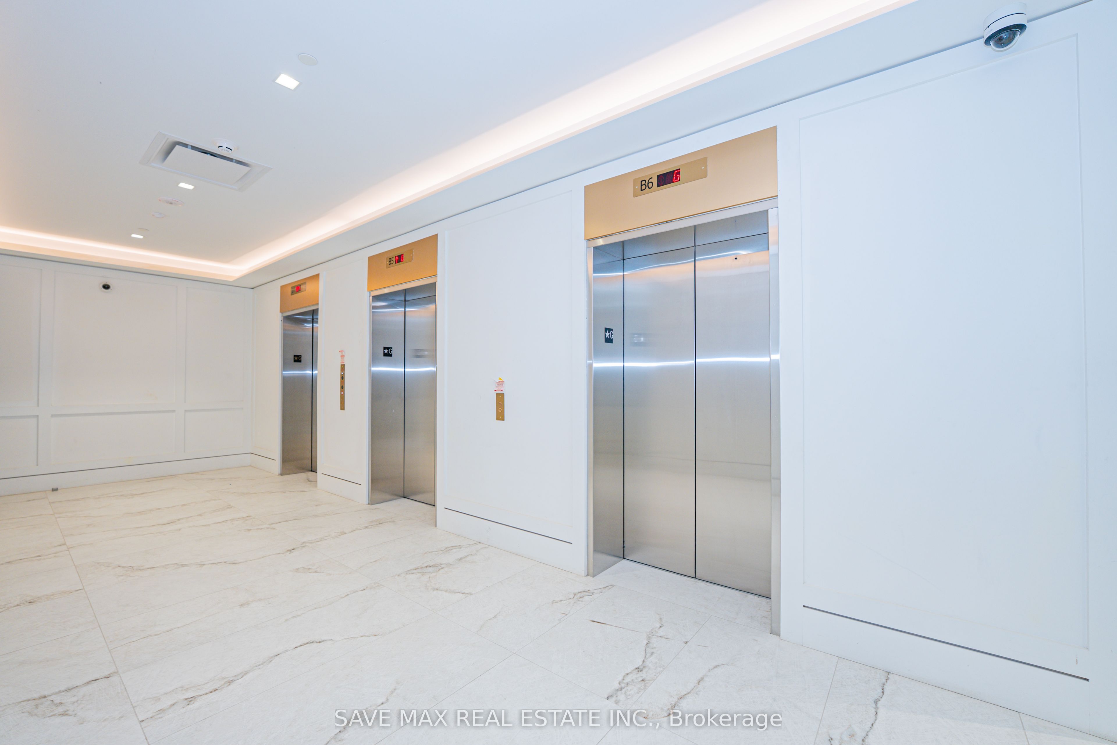 4010 Eglinton Avenue W 615, Toronto, ON M9A 0G5 photo 4