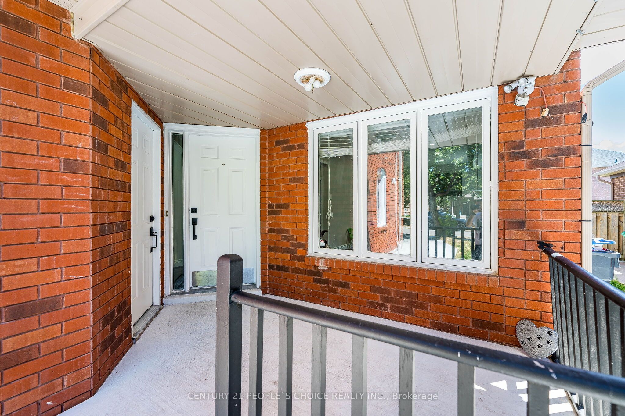 125 Rainforest Drive, Brampton, ON L6R 1A3 photo 4