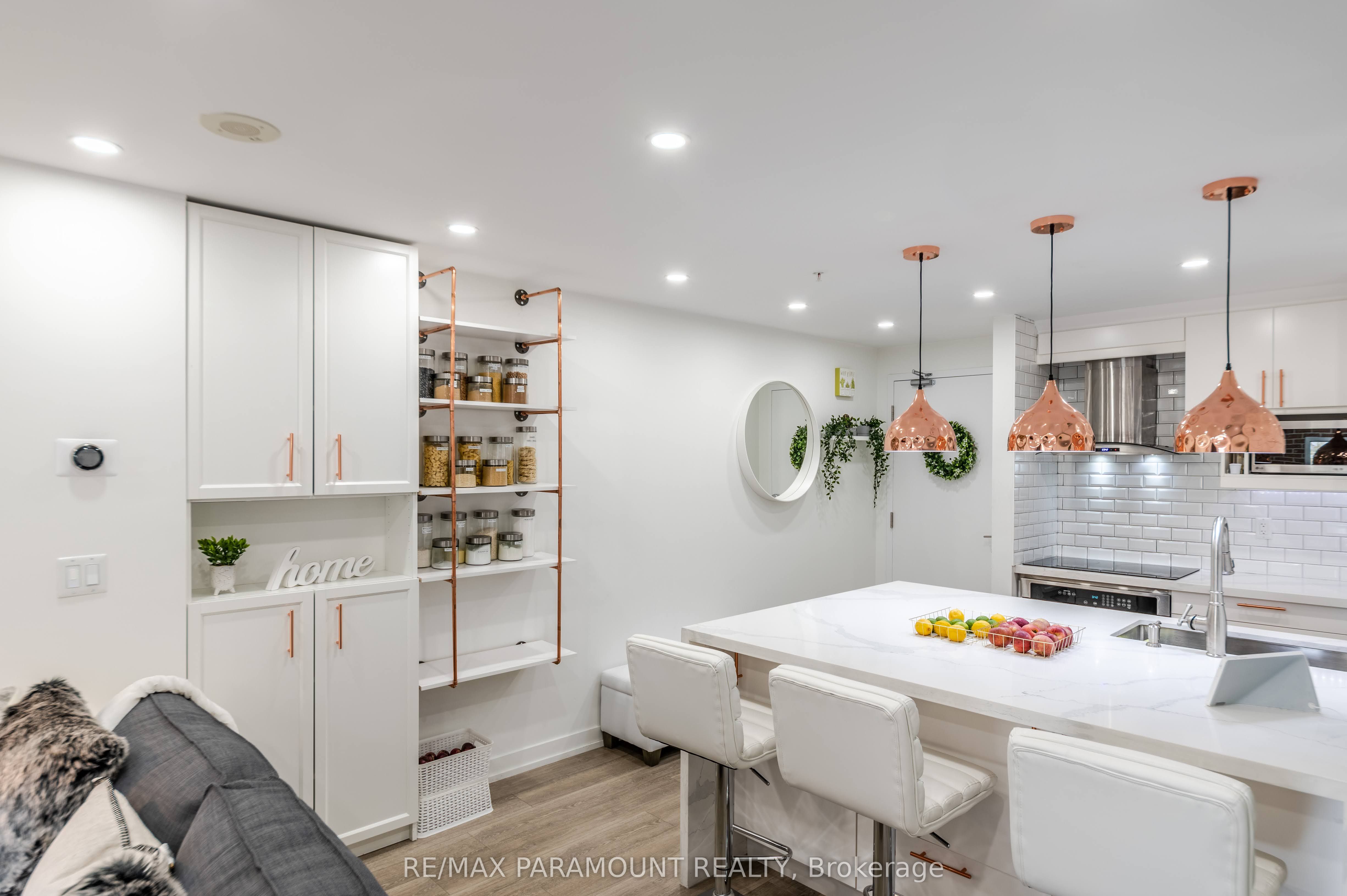 1410 Dupont Road 315, Toronto, ON M6H 0B6 photo 2