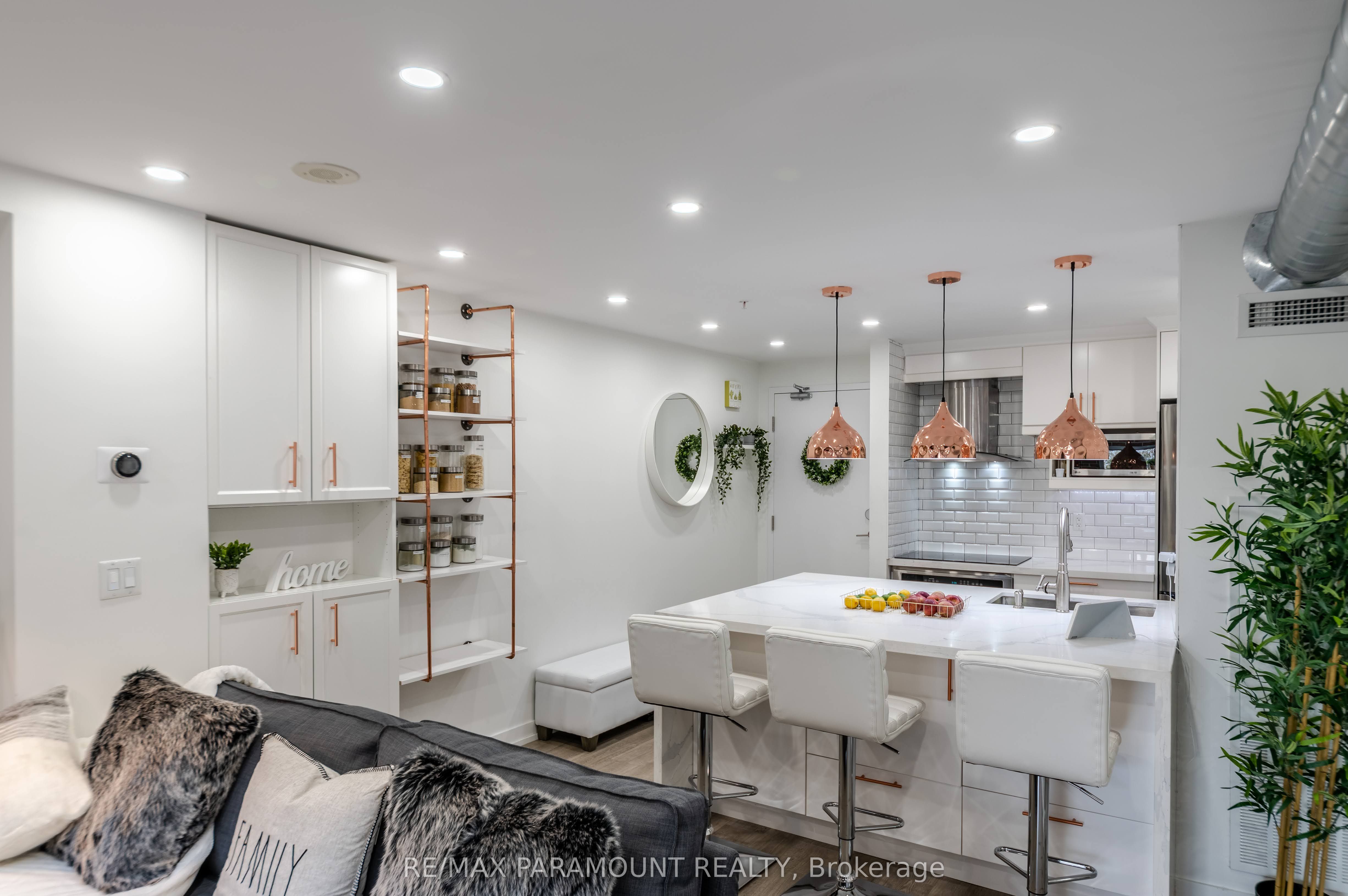 1410 Dupont Road 315, Toronto, ON M6H 0B6 photo 3