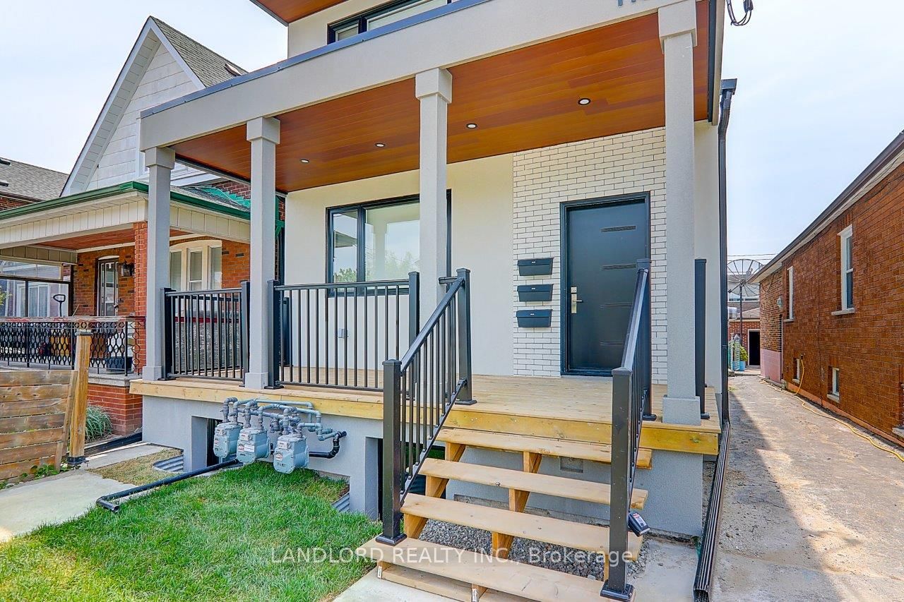 115 Livingstone Avenue Upper, Toronto, ON M6E 2L7 photo 3