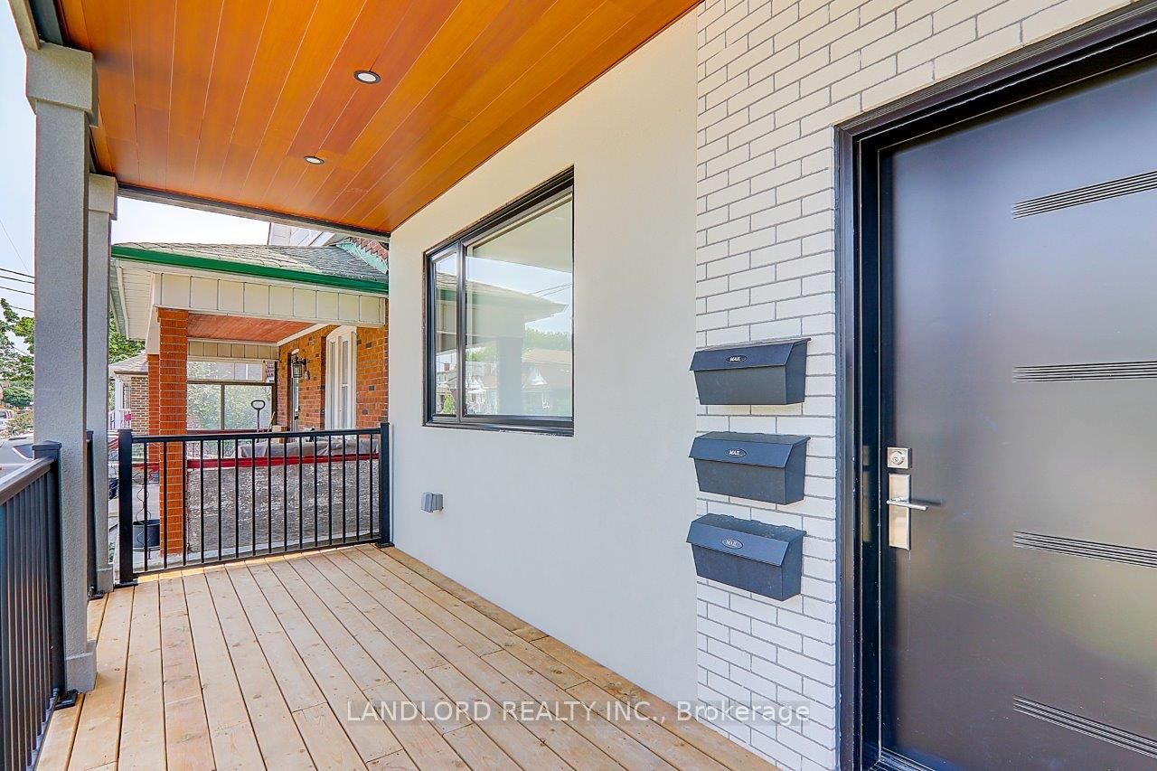 115 Livingstone Avenue Upper, Toronto, ON M6E 2L7 photo 4