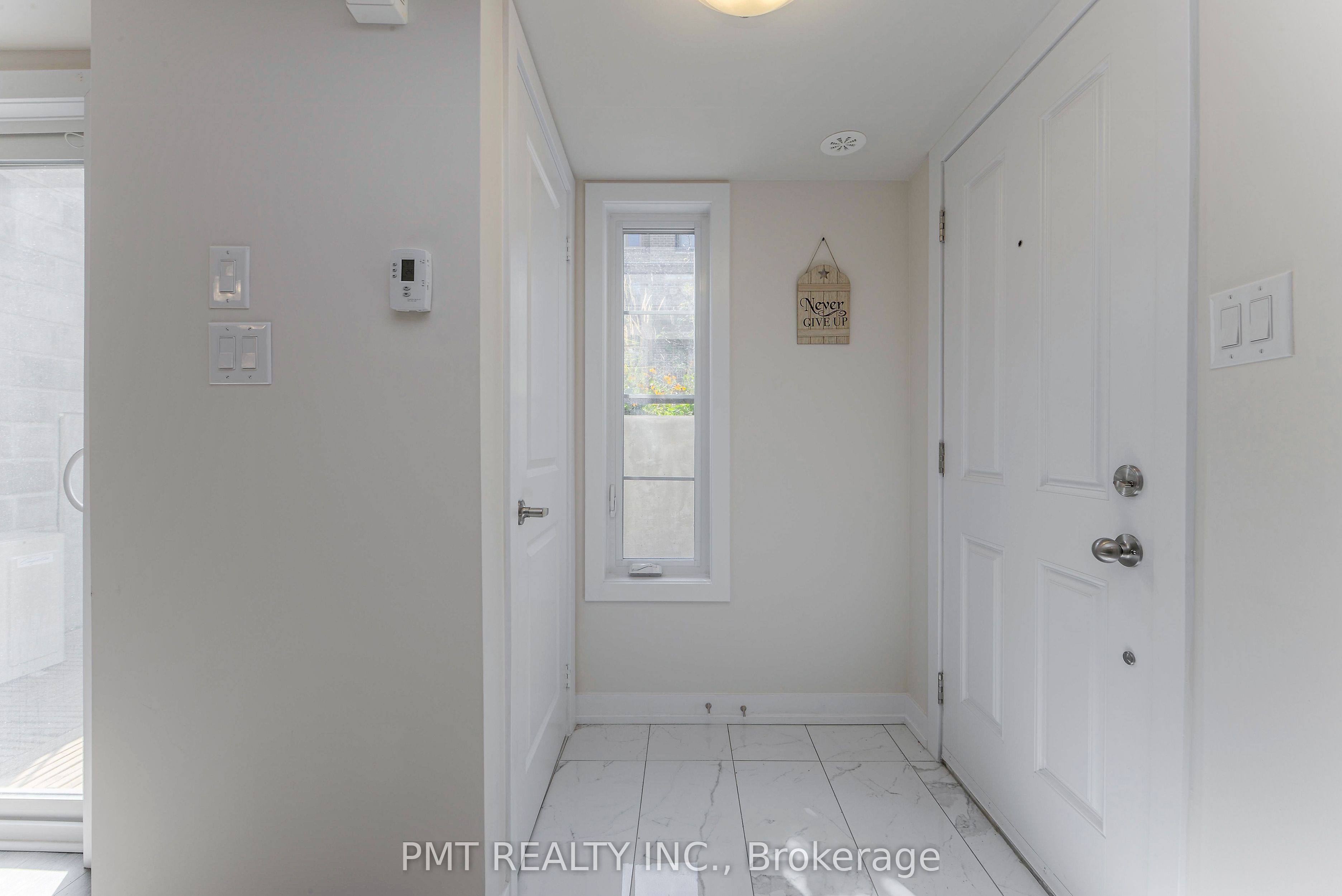 2355 Sheppard Avenue W 205, Toronto, ON M9M 0E7 photo 2