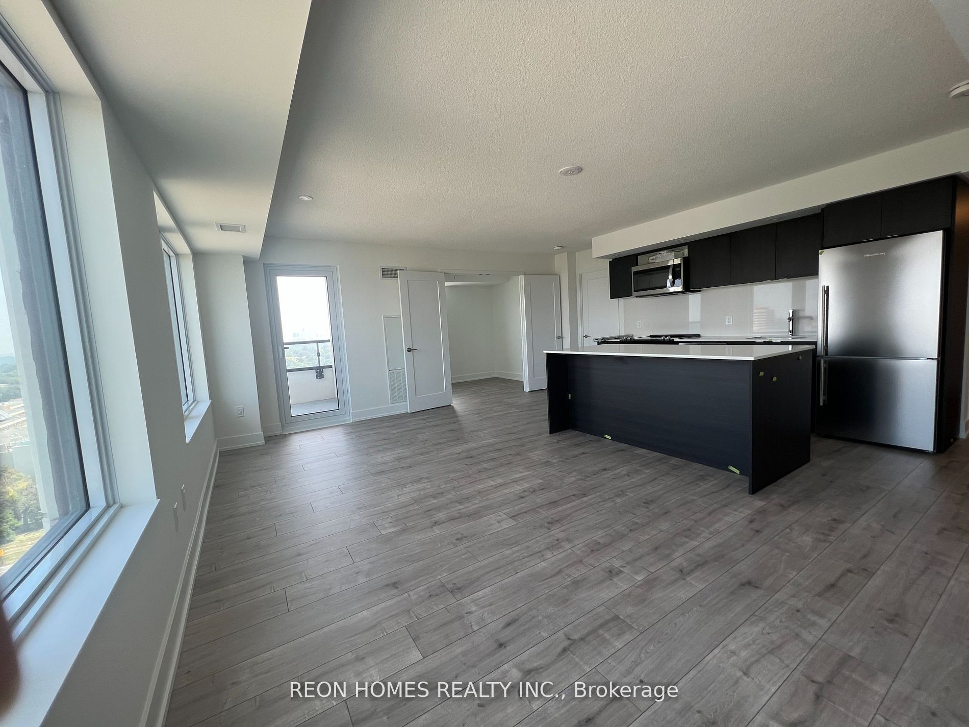 10 Eva Road 1806, Toronto, ON M9C 0B3 photo 2