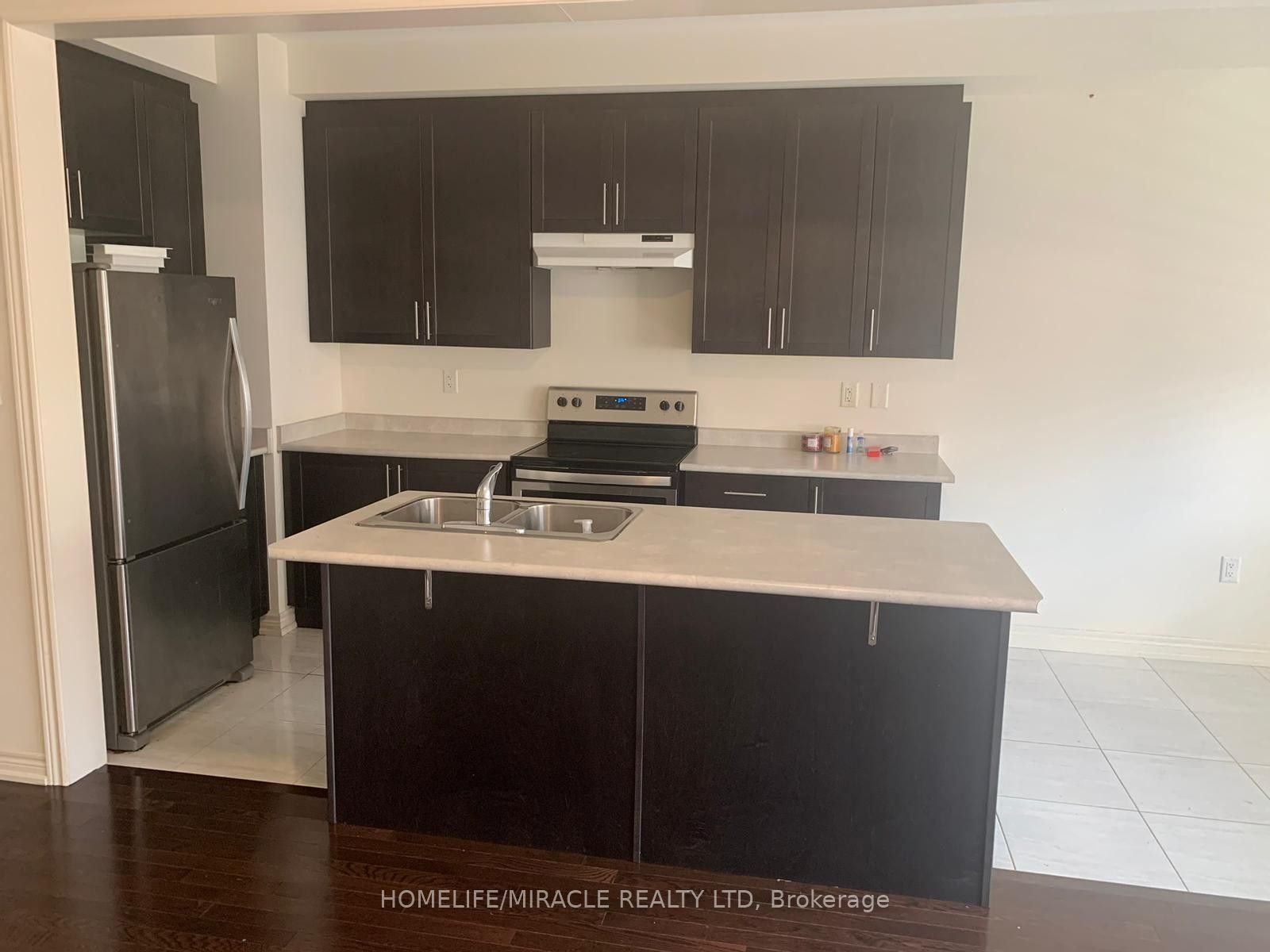 38 Adventura Road, Brampton, ON L7A 5A7 photo 2
