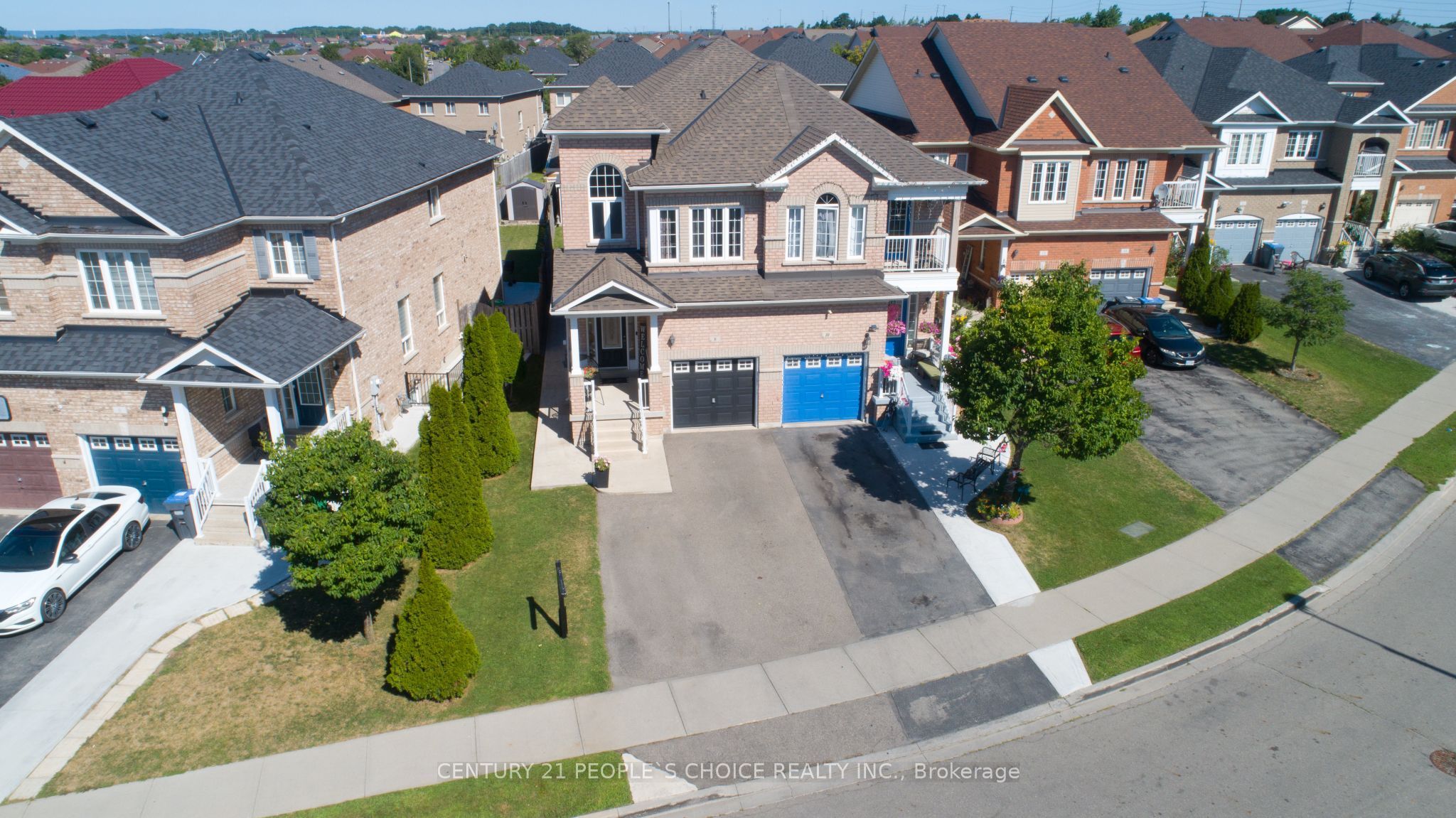 8 Calm Waters Crescent, Brampton, ON L6V 4R9 photo 2