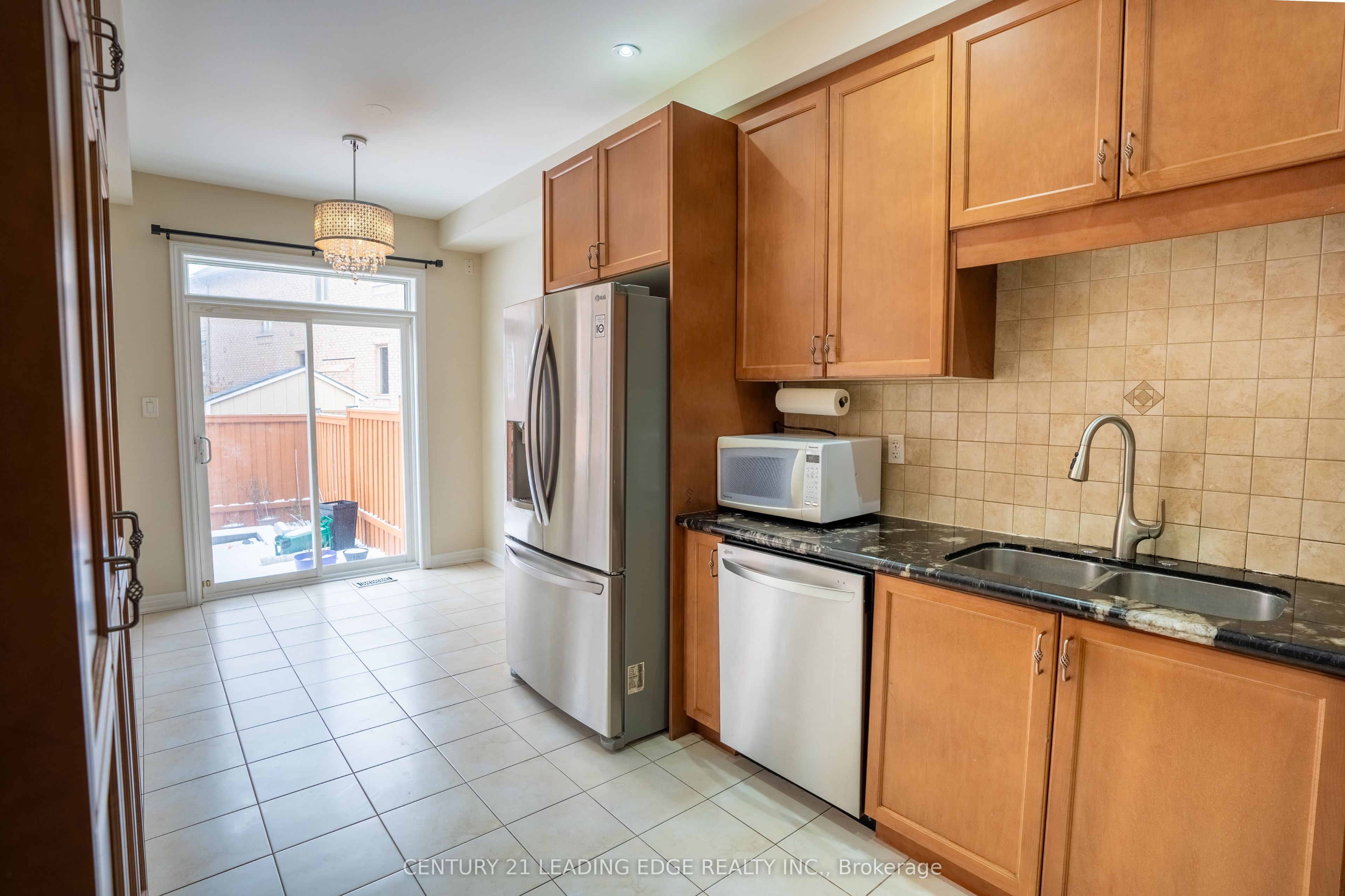 3229 Edwyna Drive, Mississauga, ON L5M 0V3 photo 3